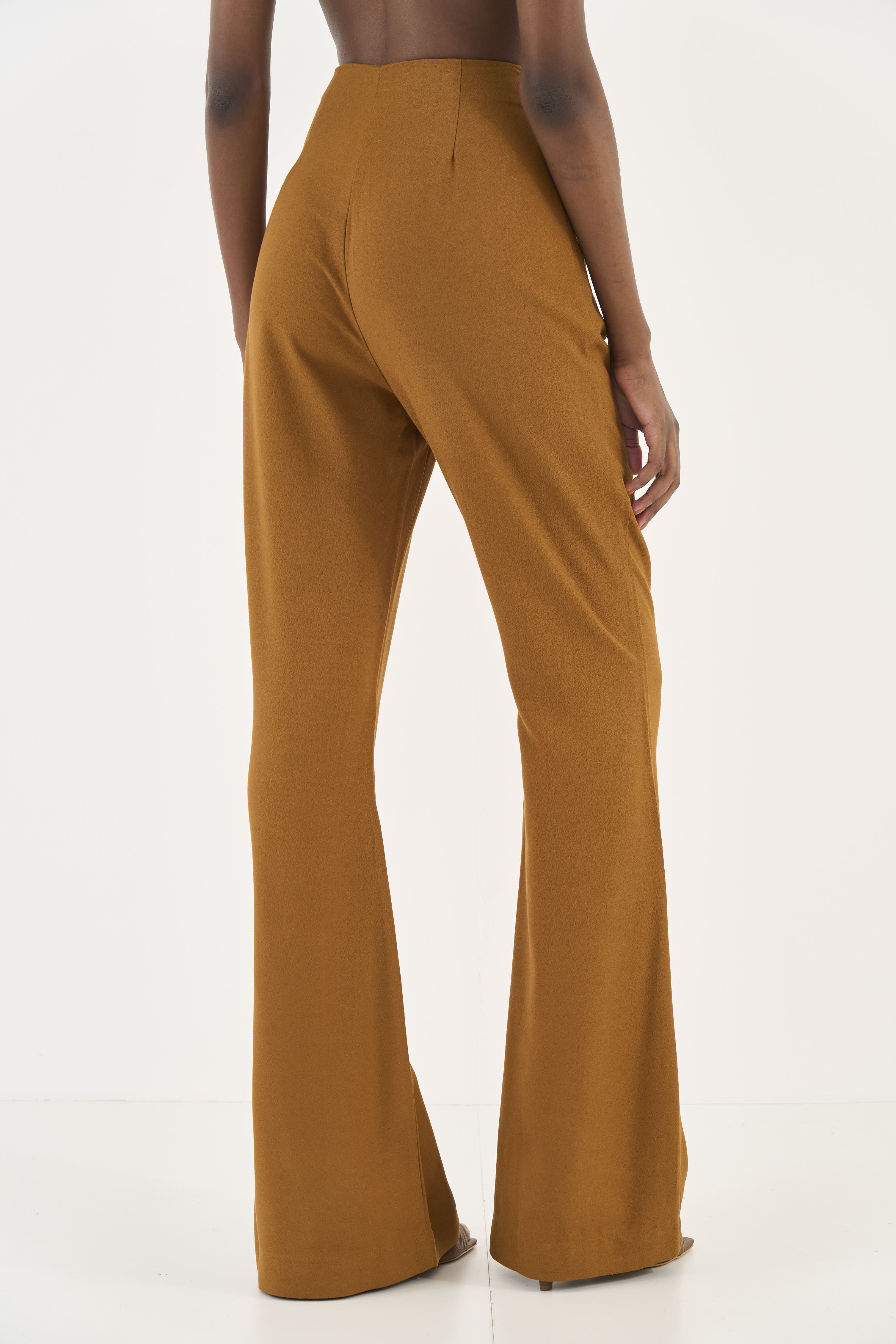 CALÇA COLCCI G MARROM DROME