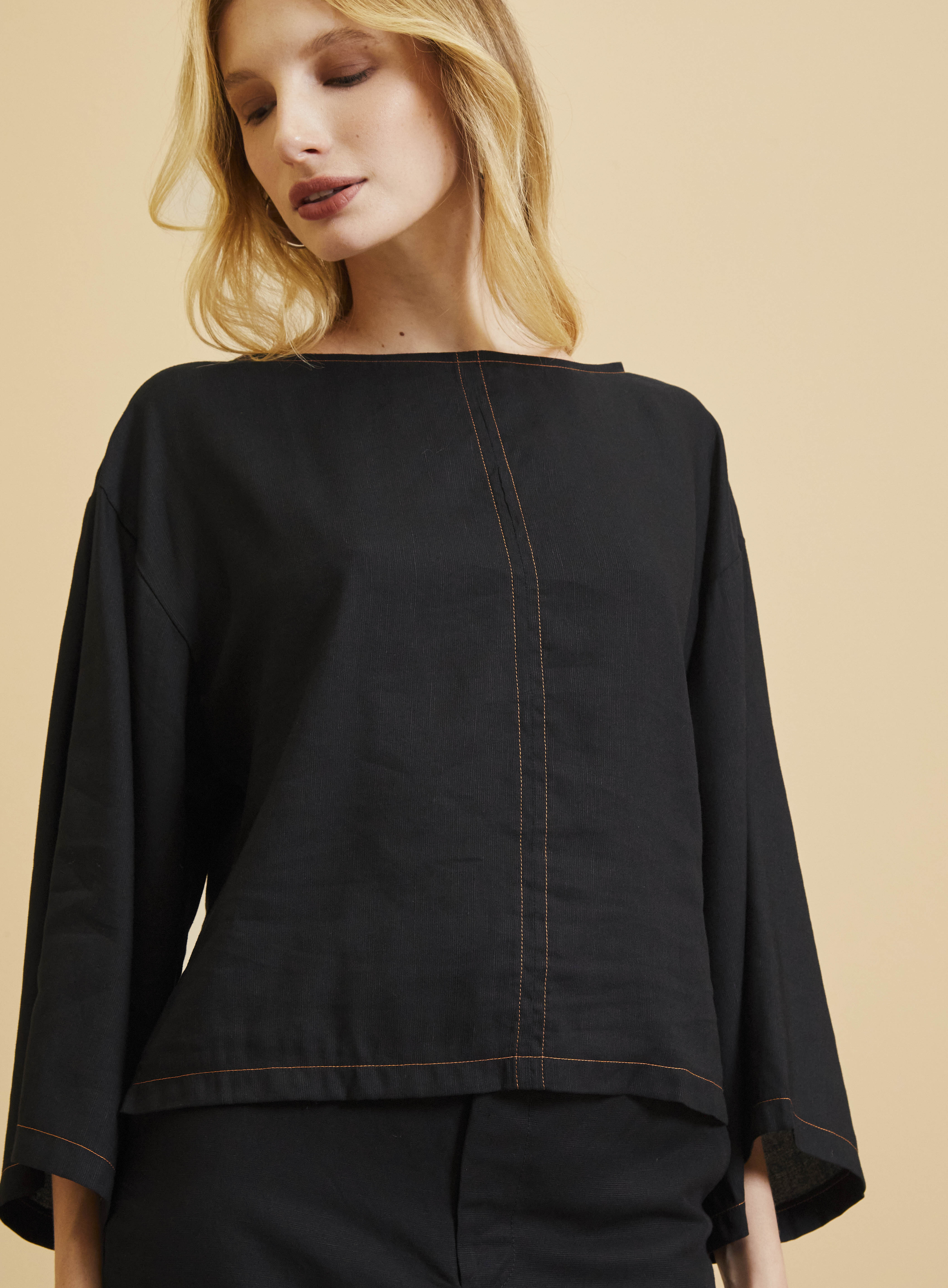 BLUSA LINHO M PRETO