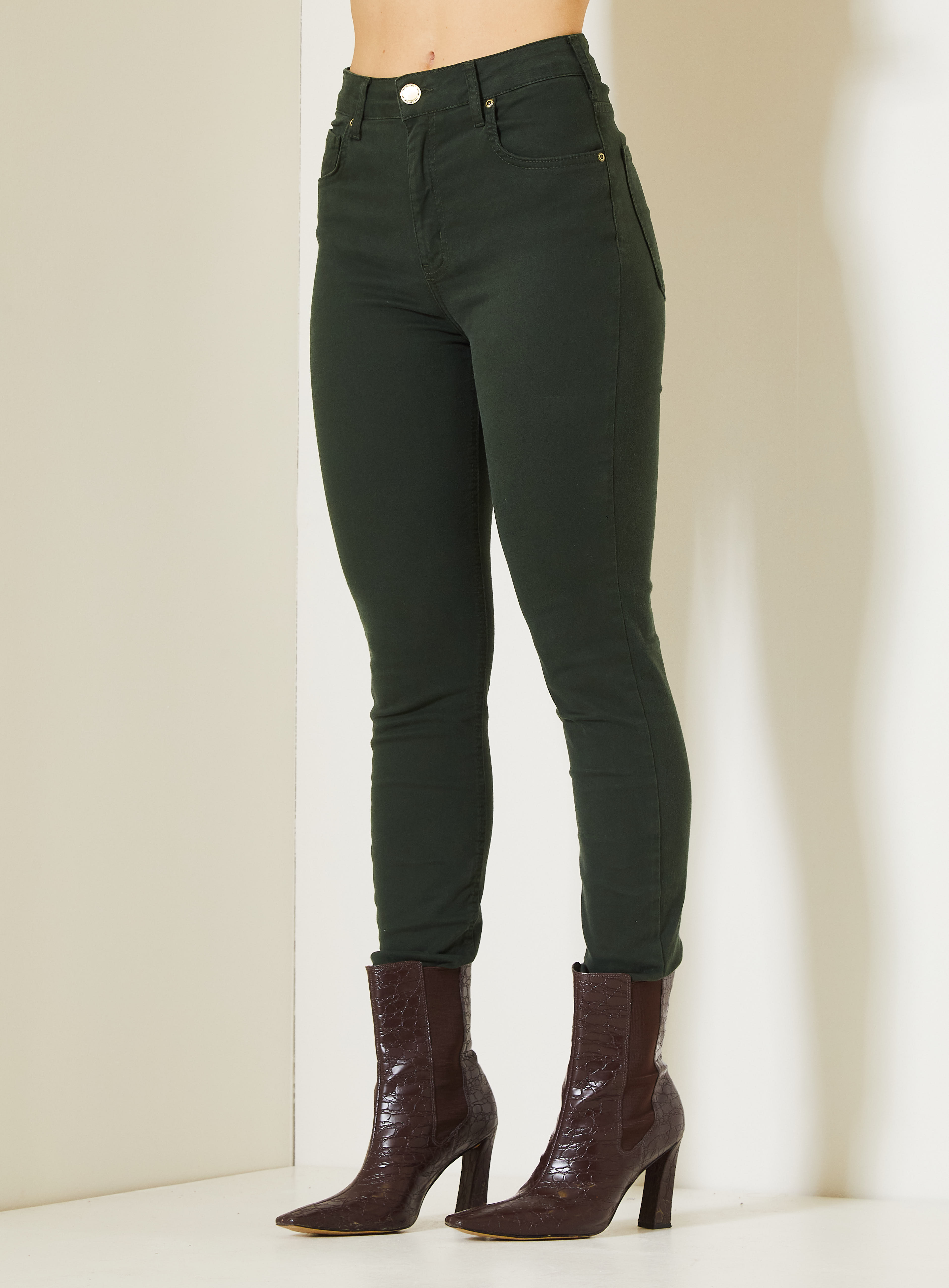 CALÇA SARJA GISELE 38 VERDE JAMAICA