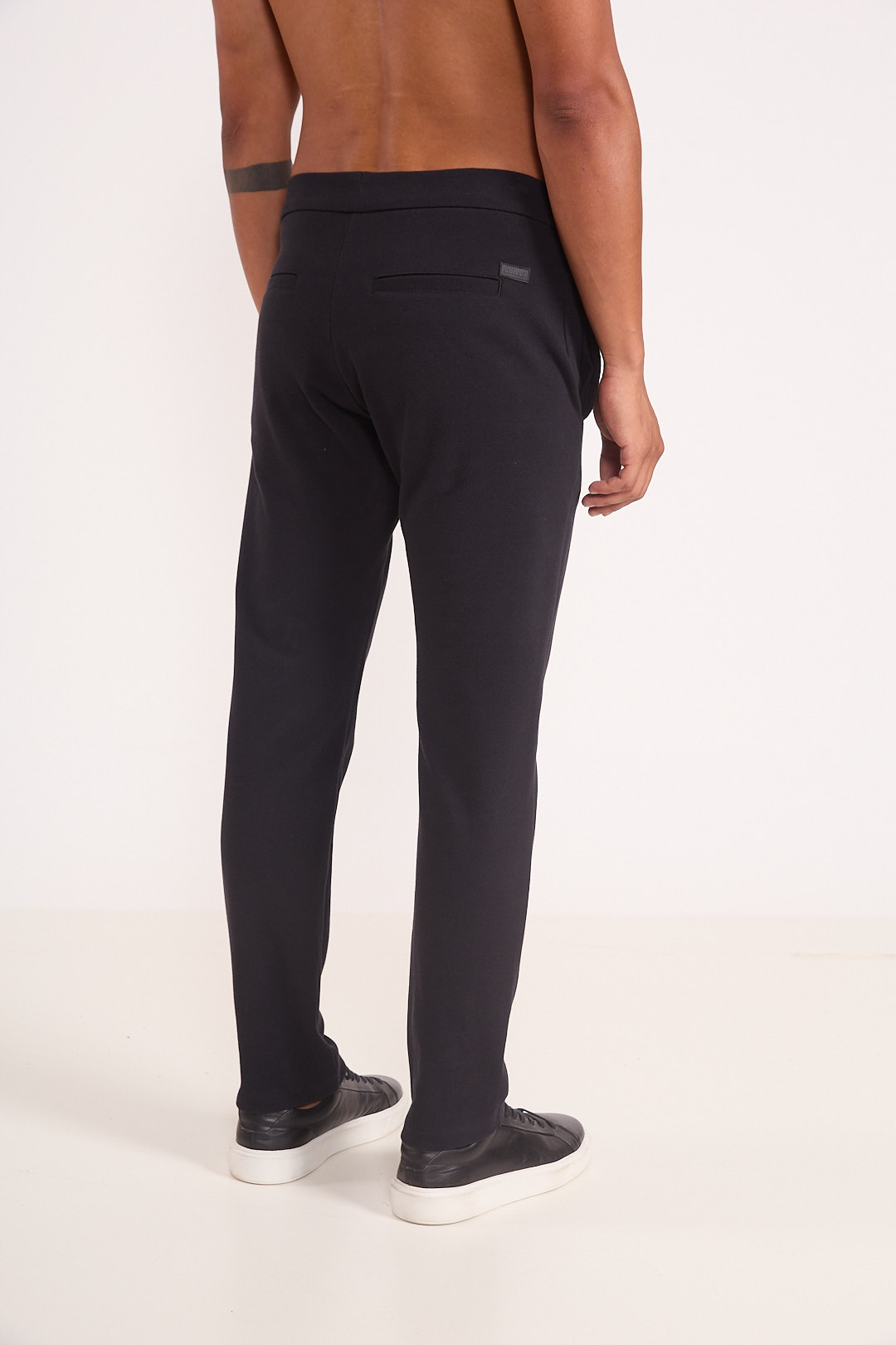 CALÇA COLCCI GG PRETO