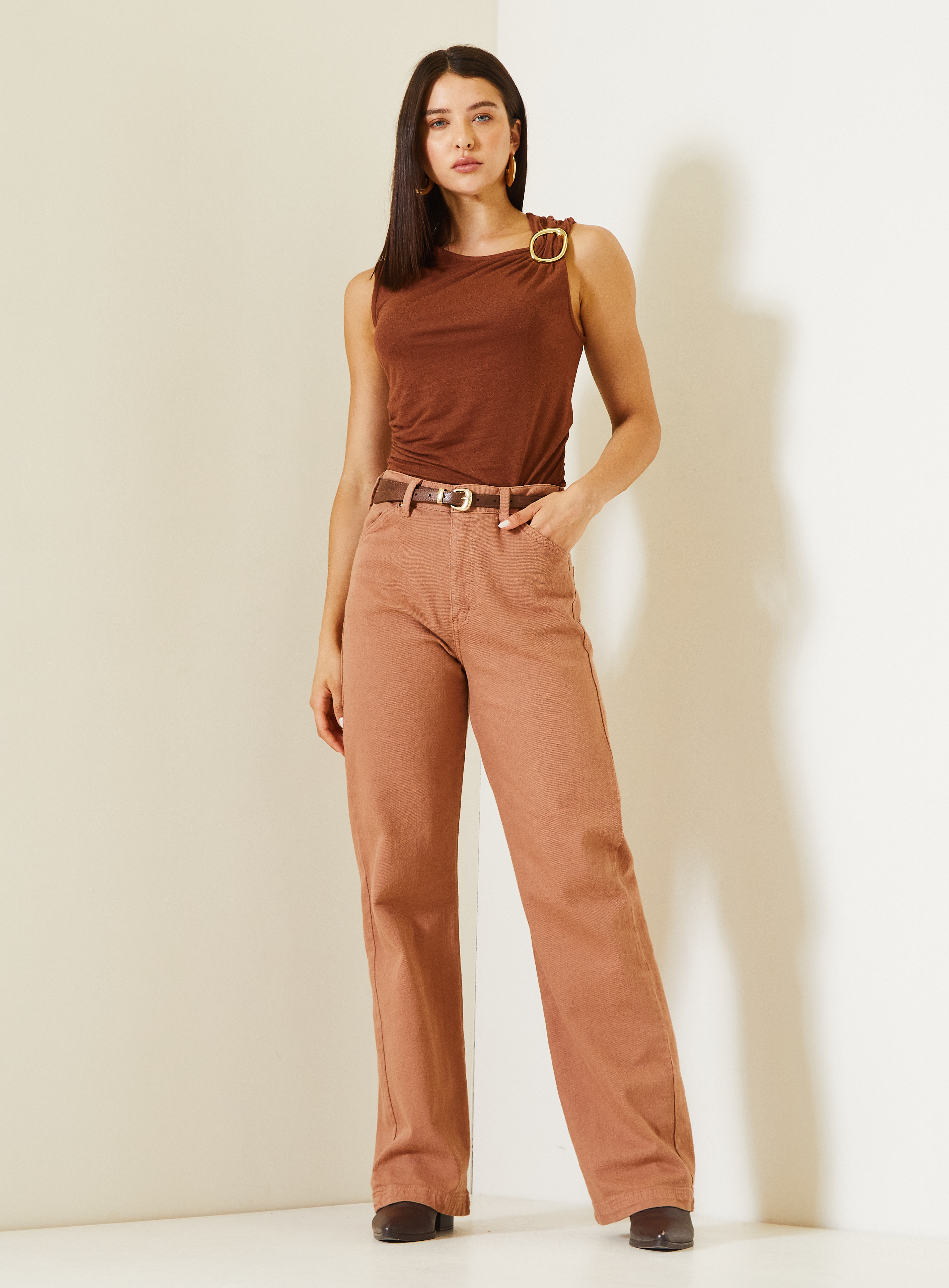 CALÇA SARJA LOREN 46 MARROM BOTANIC