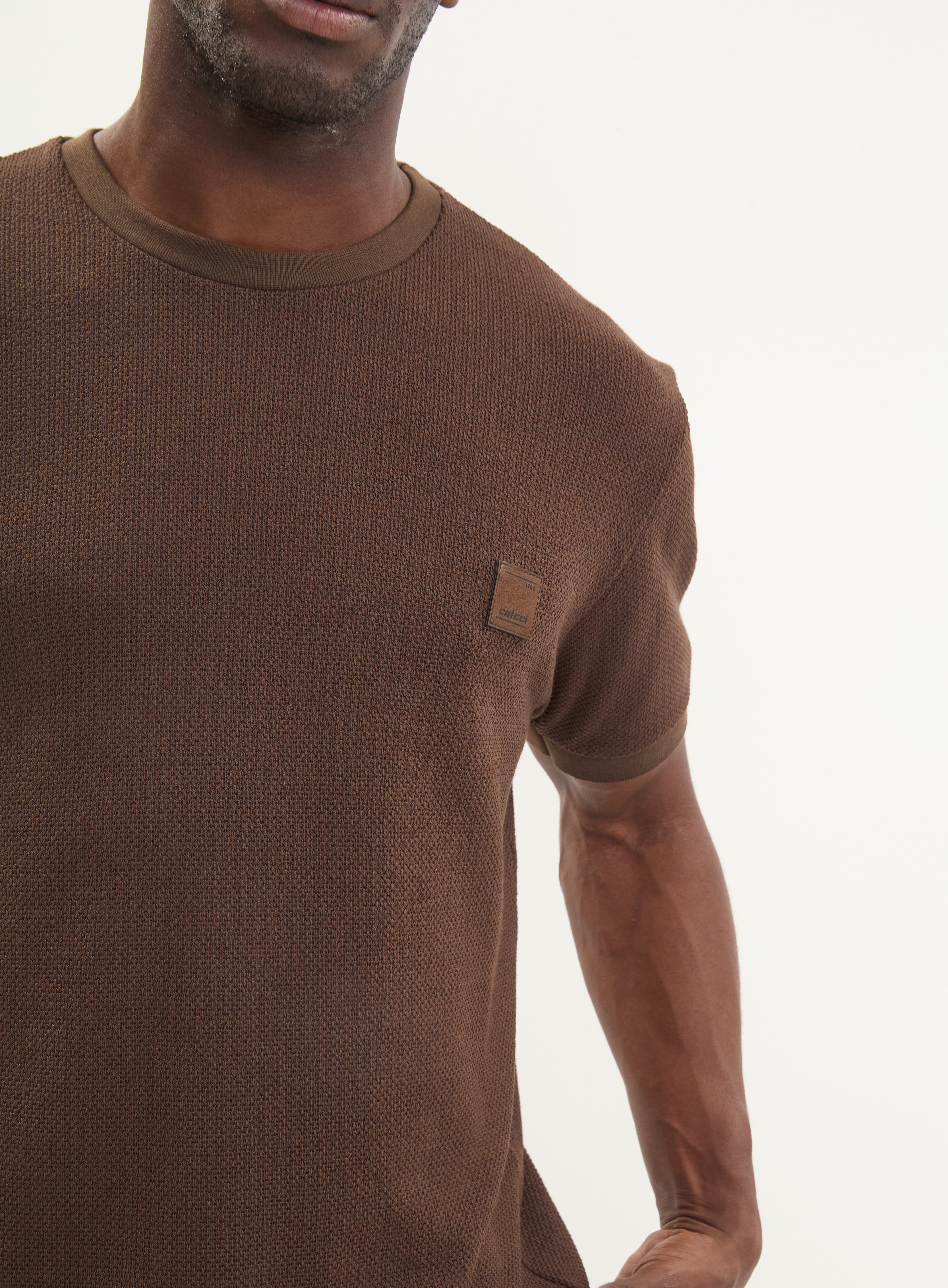 CAMISETA COLCCI GG MARROM COCONUT