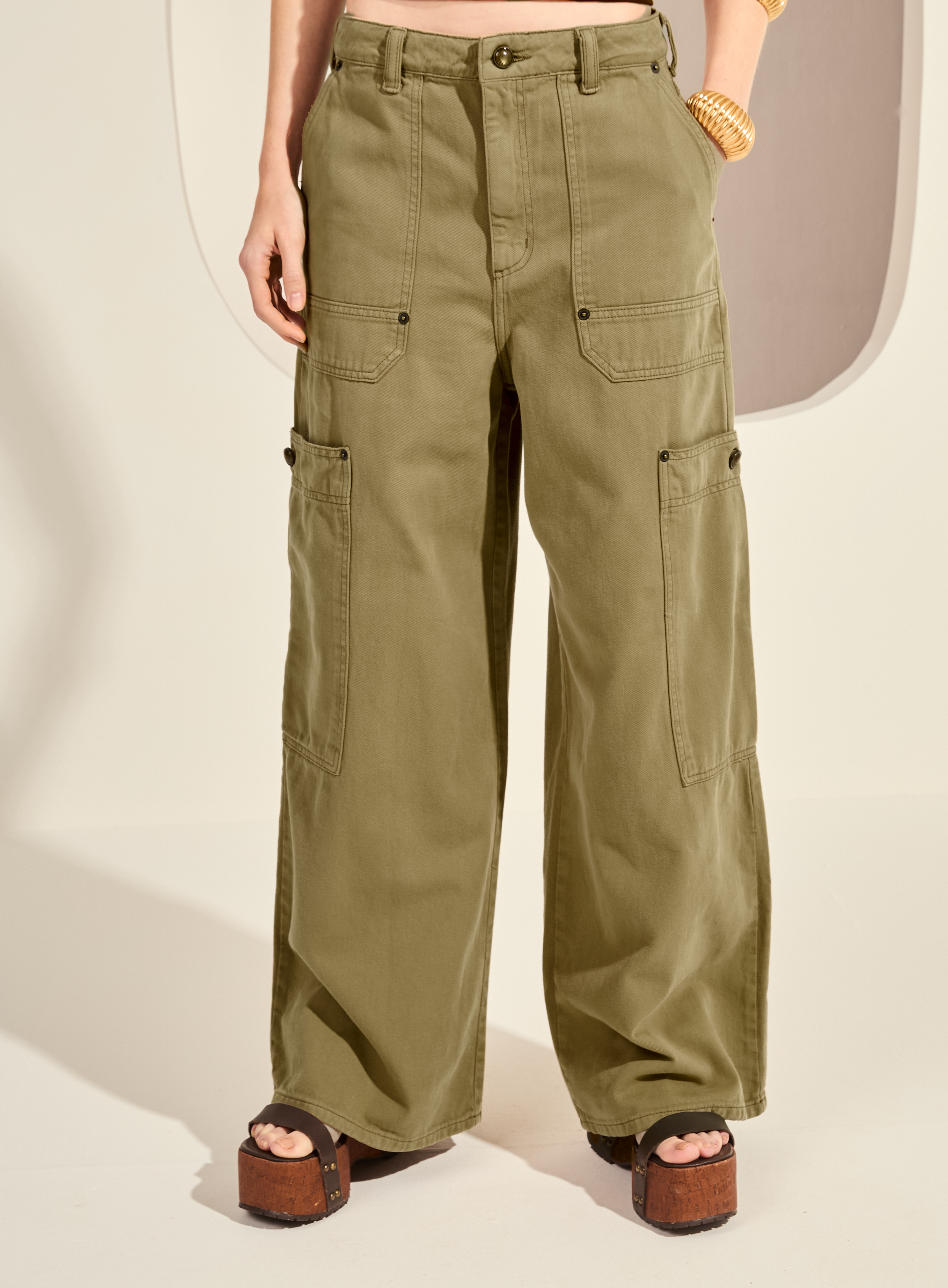 CALÇA SARJA BAGGY 36 MARROM TIMUR