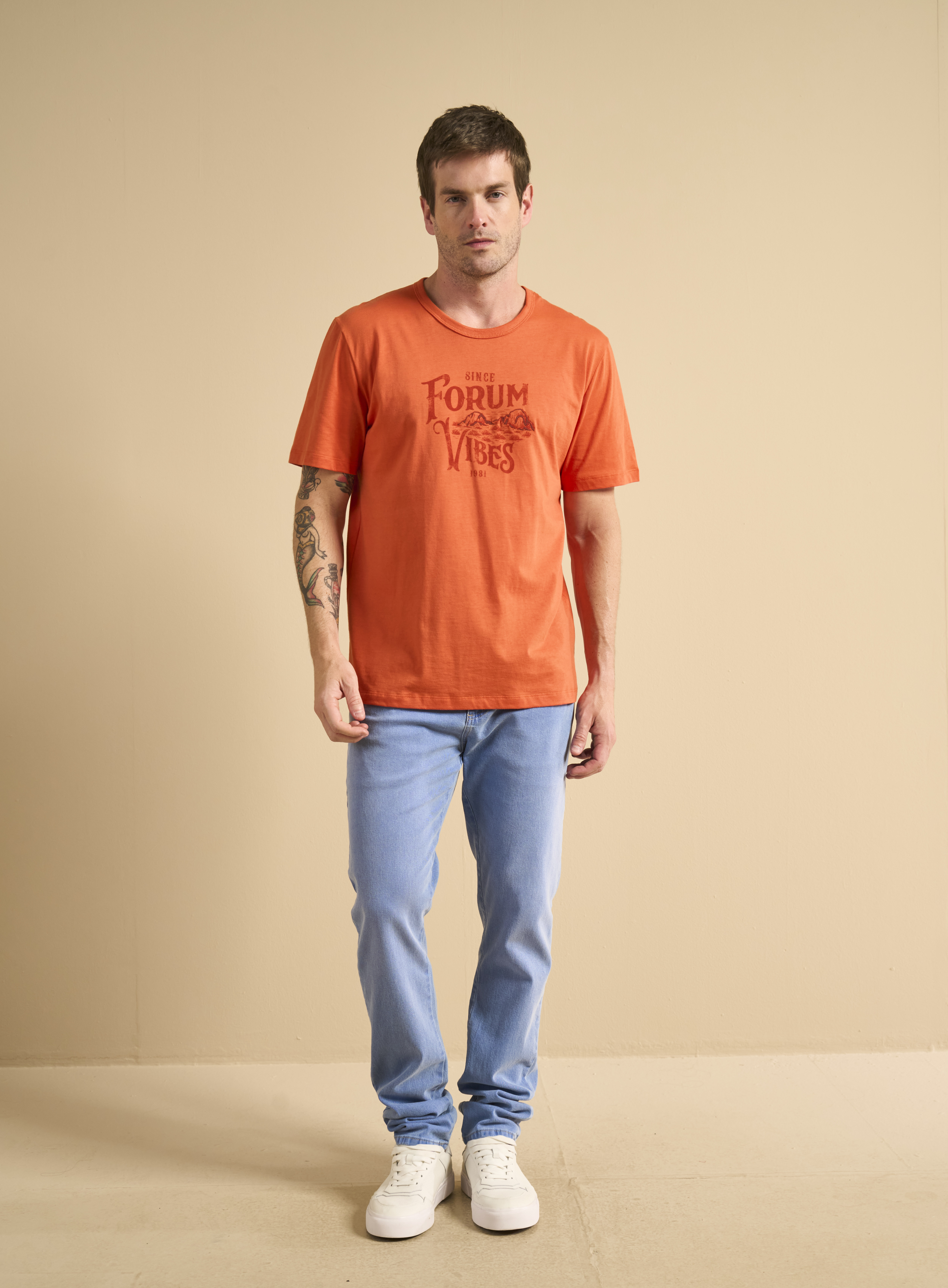 CAMISETA ESTAMPADA E BORDADA M LARANJA ANKE