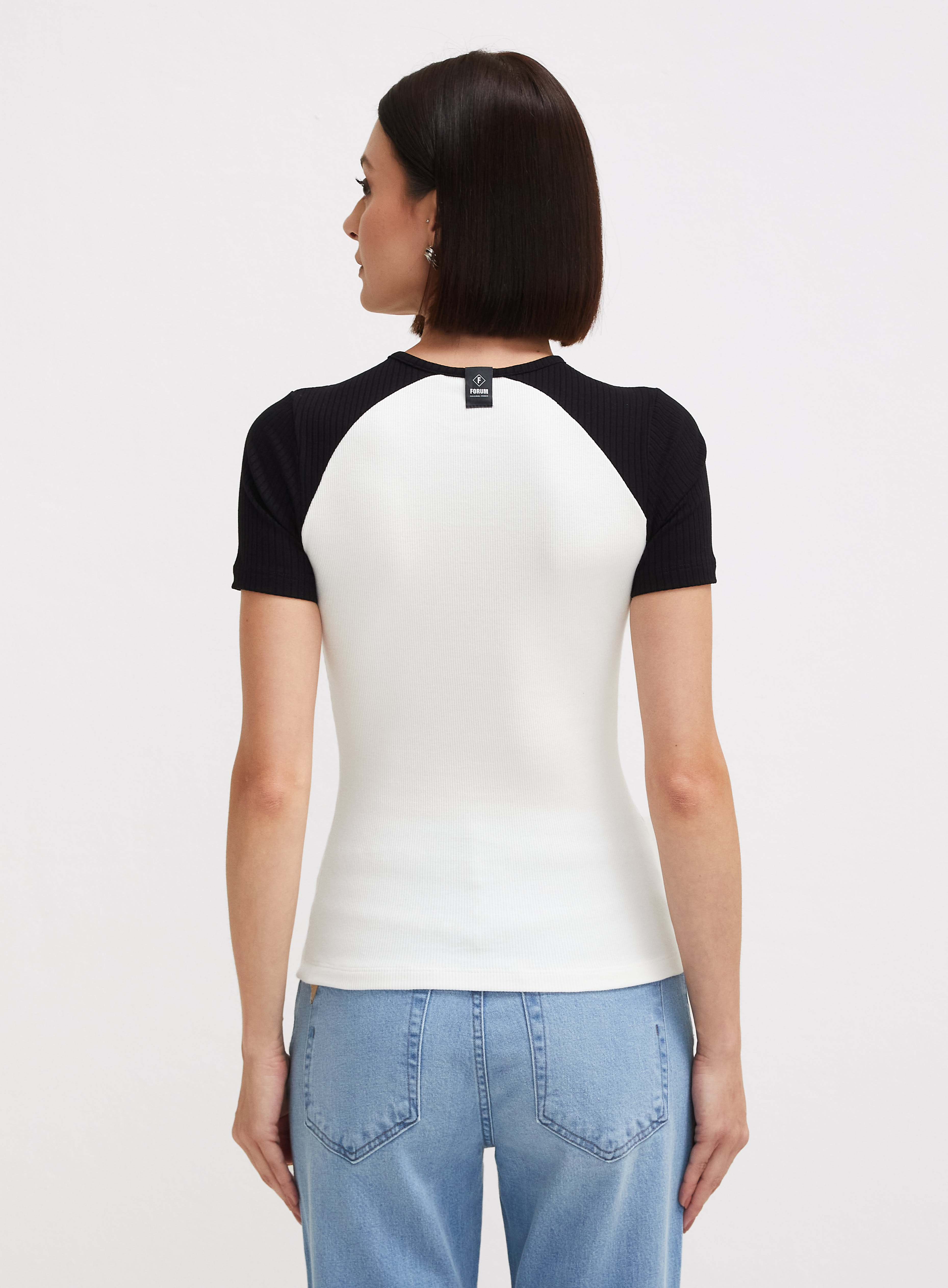 CAMISETA FORUM G BEGE/MARROM