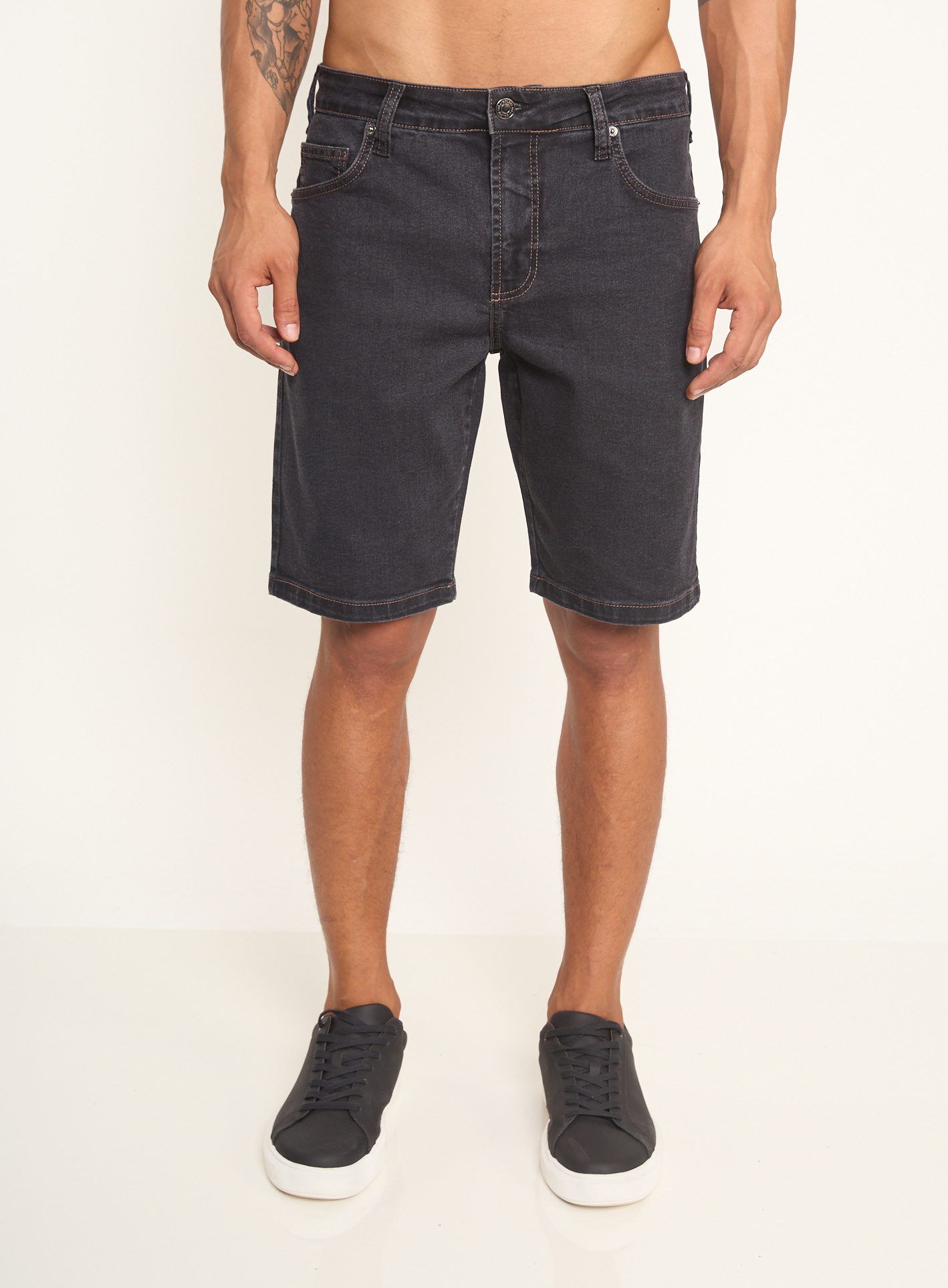 BERMUDA JEANS DAVI 38 IND.PRETO