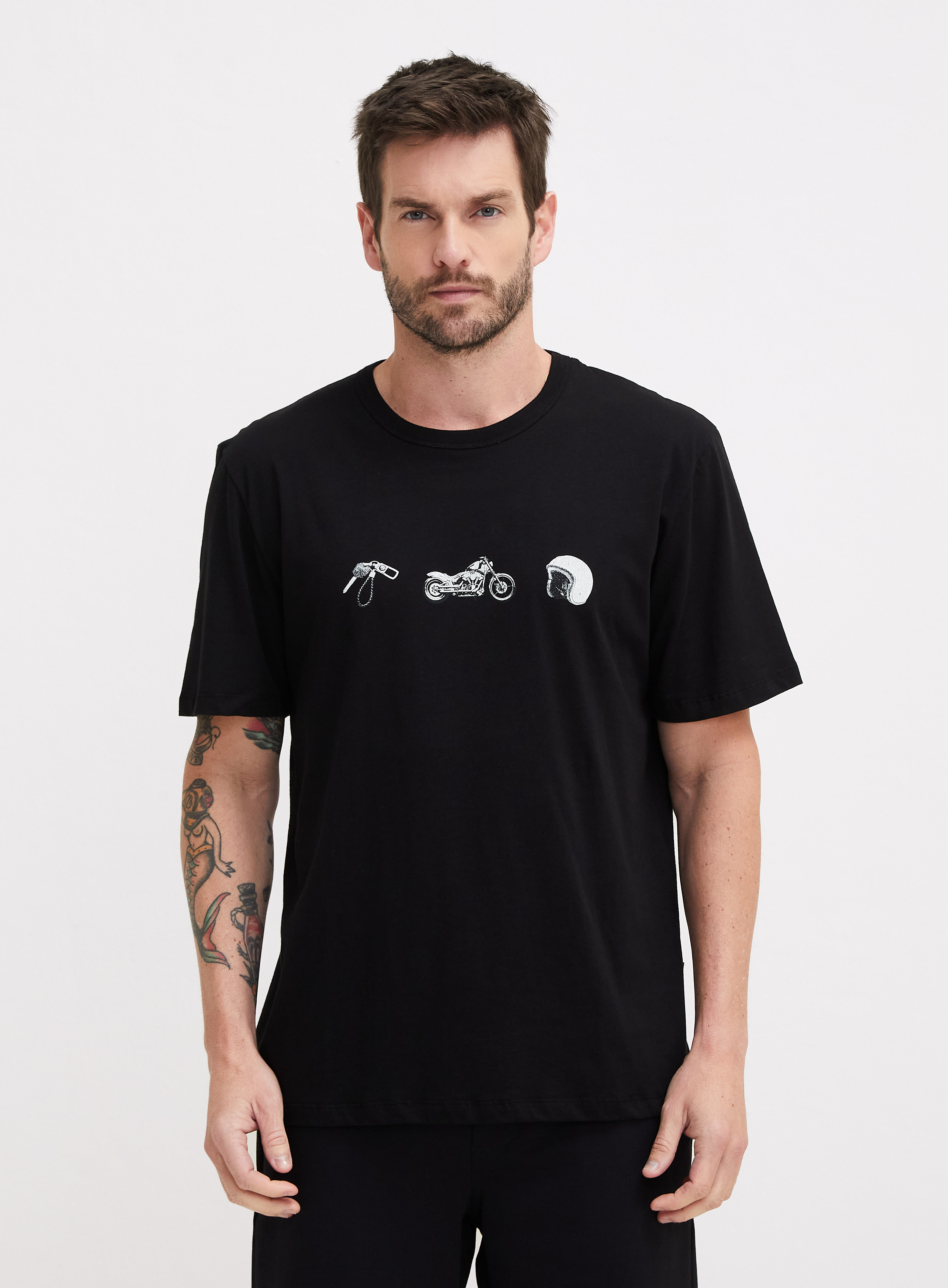 CAMISETA FORUM M PRETO