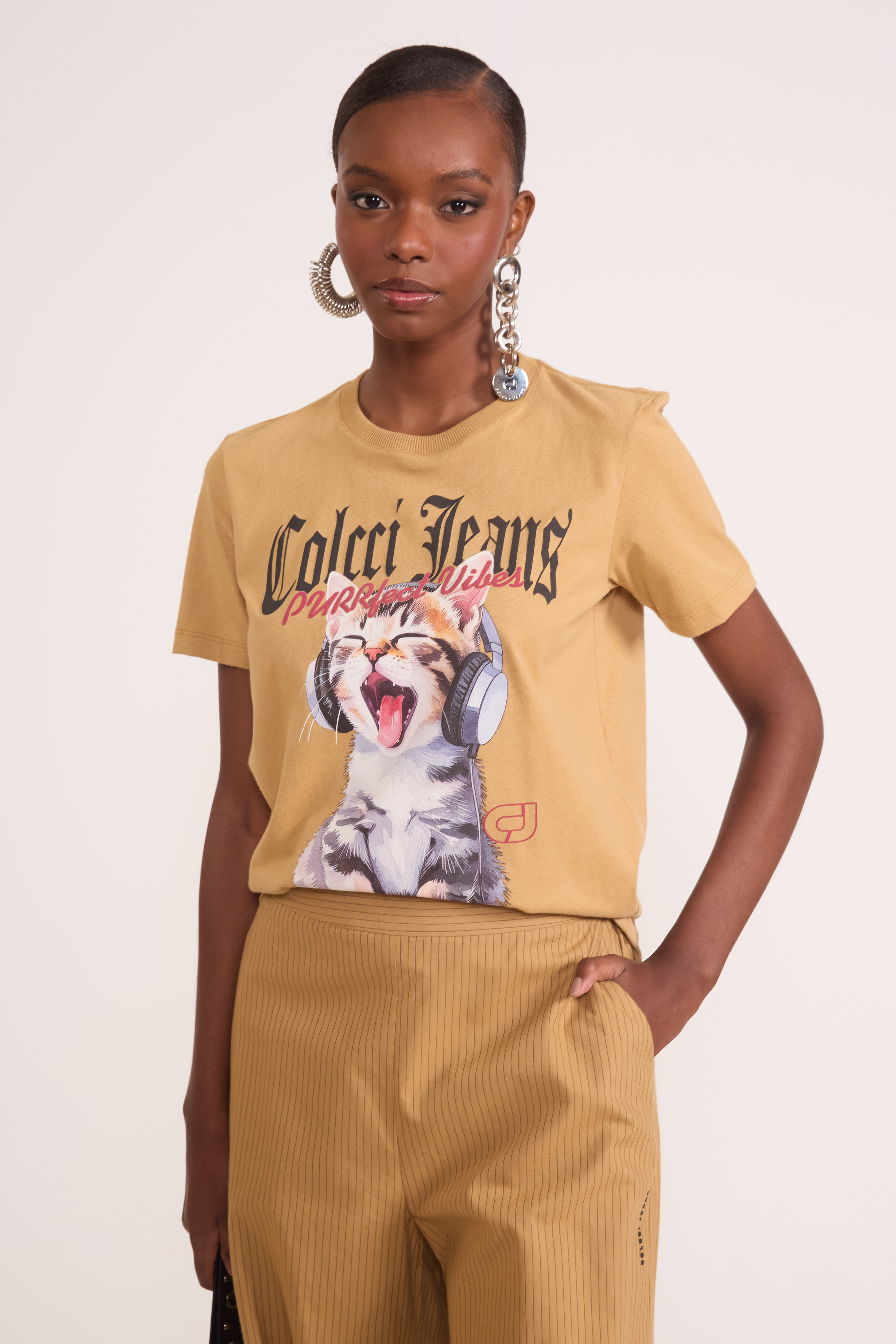CAMISETA ESTAMPADA M BEGE SOYBEAN