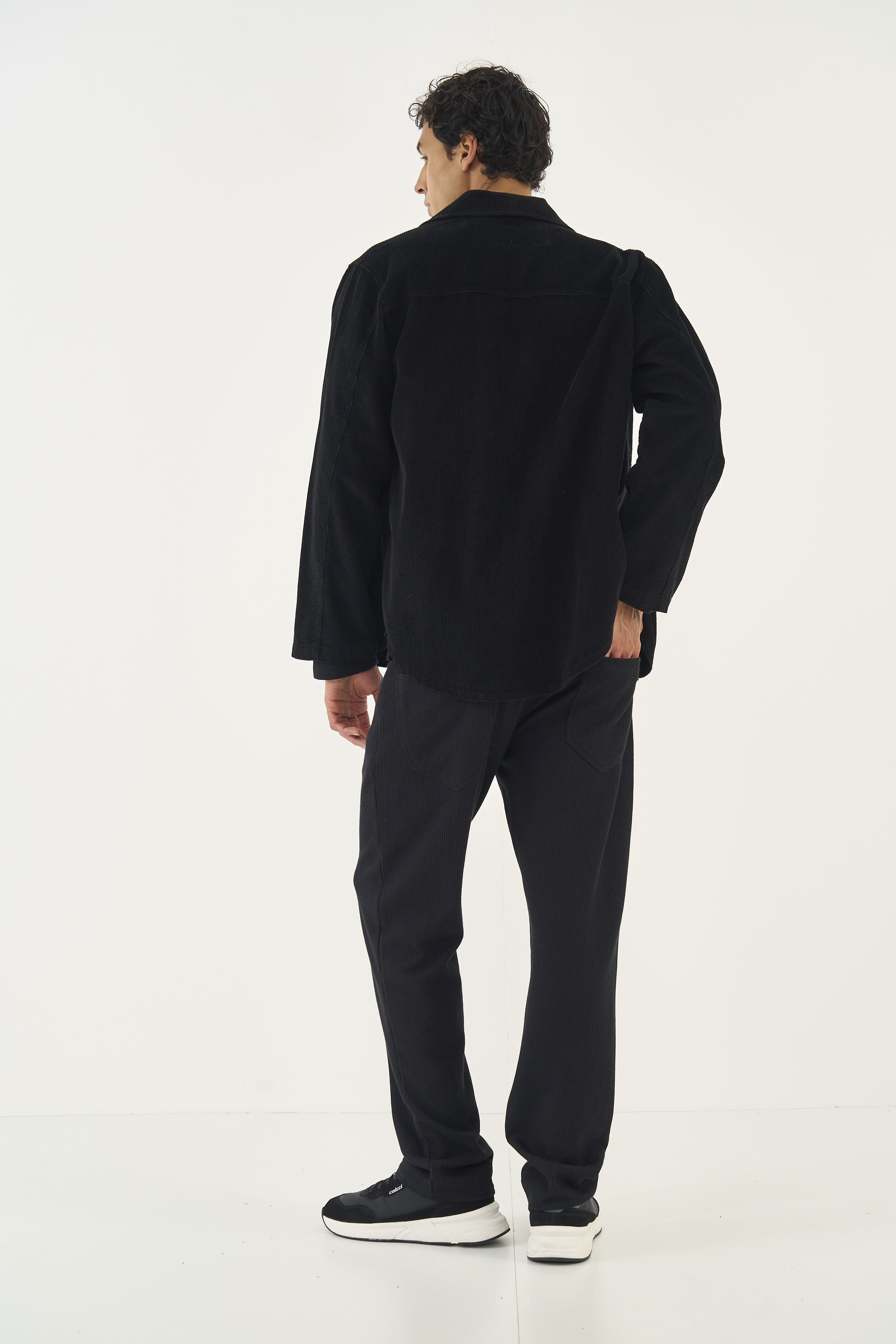 CALÇA COLCCI 40 PRETO