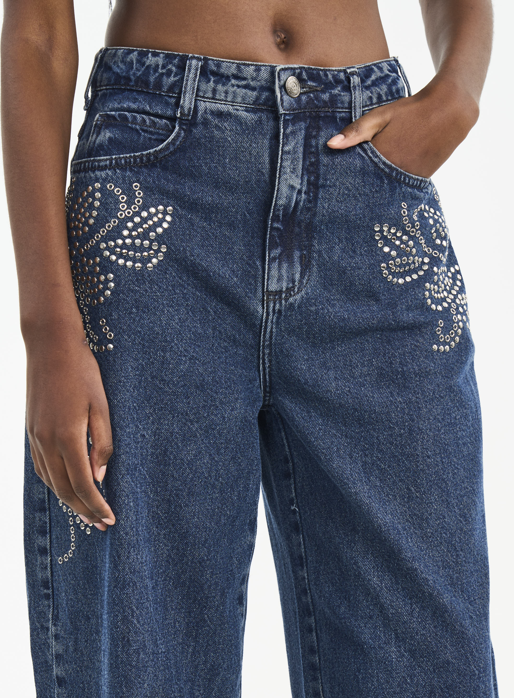 CALÇA JEANS JOANA BARRIL COM APLICAÇÃO 36 INDIGO
