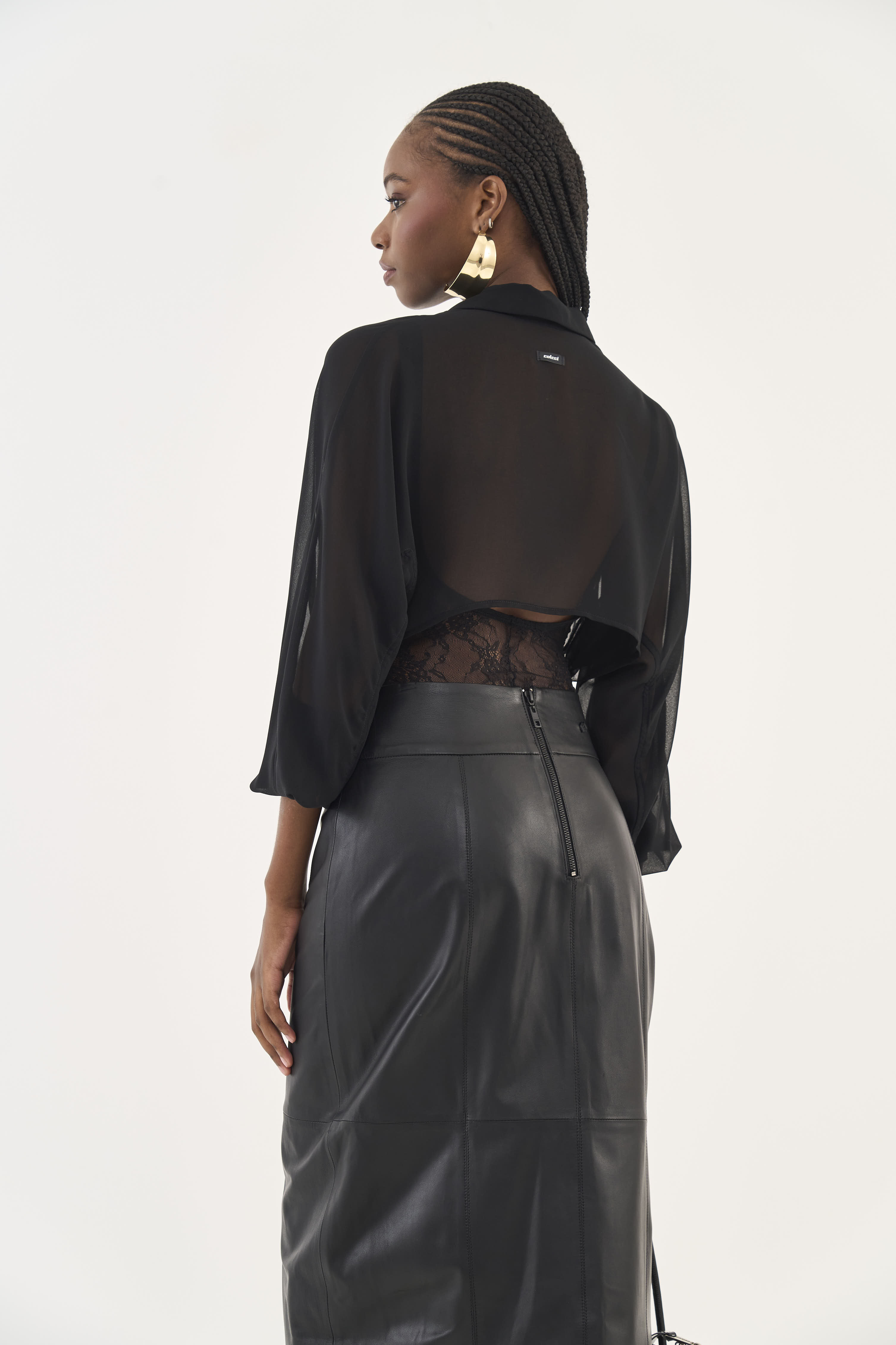 CAMISA DETALHE RENDA PP PRETO