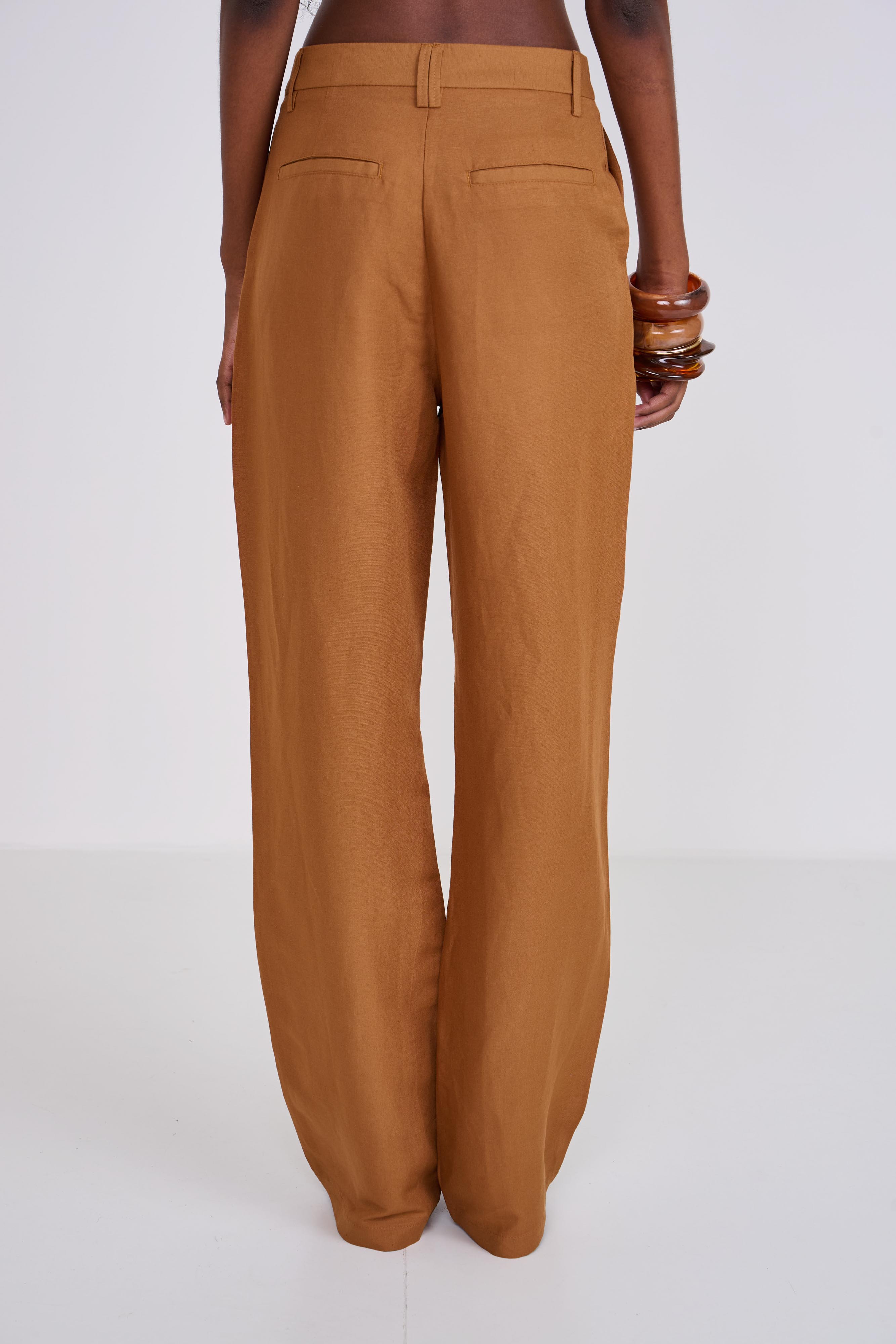 CALÇA LINHO 42 MARROM EVERMORE