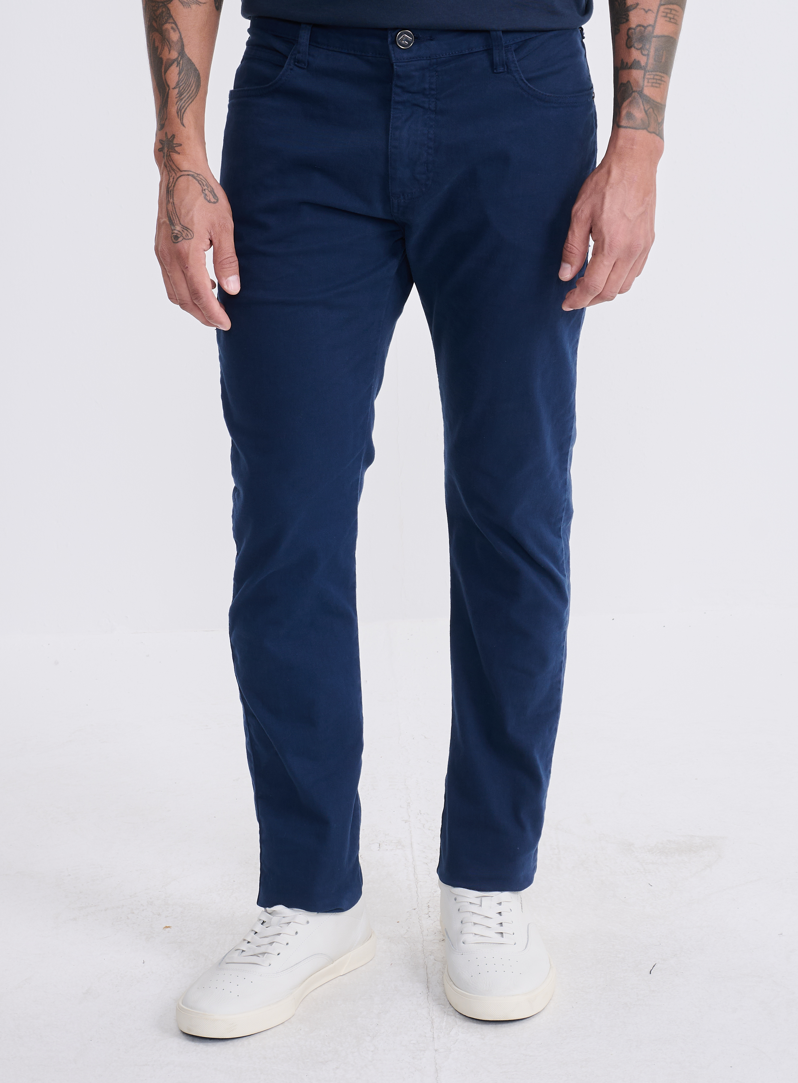 CALÇA SARJA FELIPE SKINNY 42 MARROM COFFE BEAN