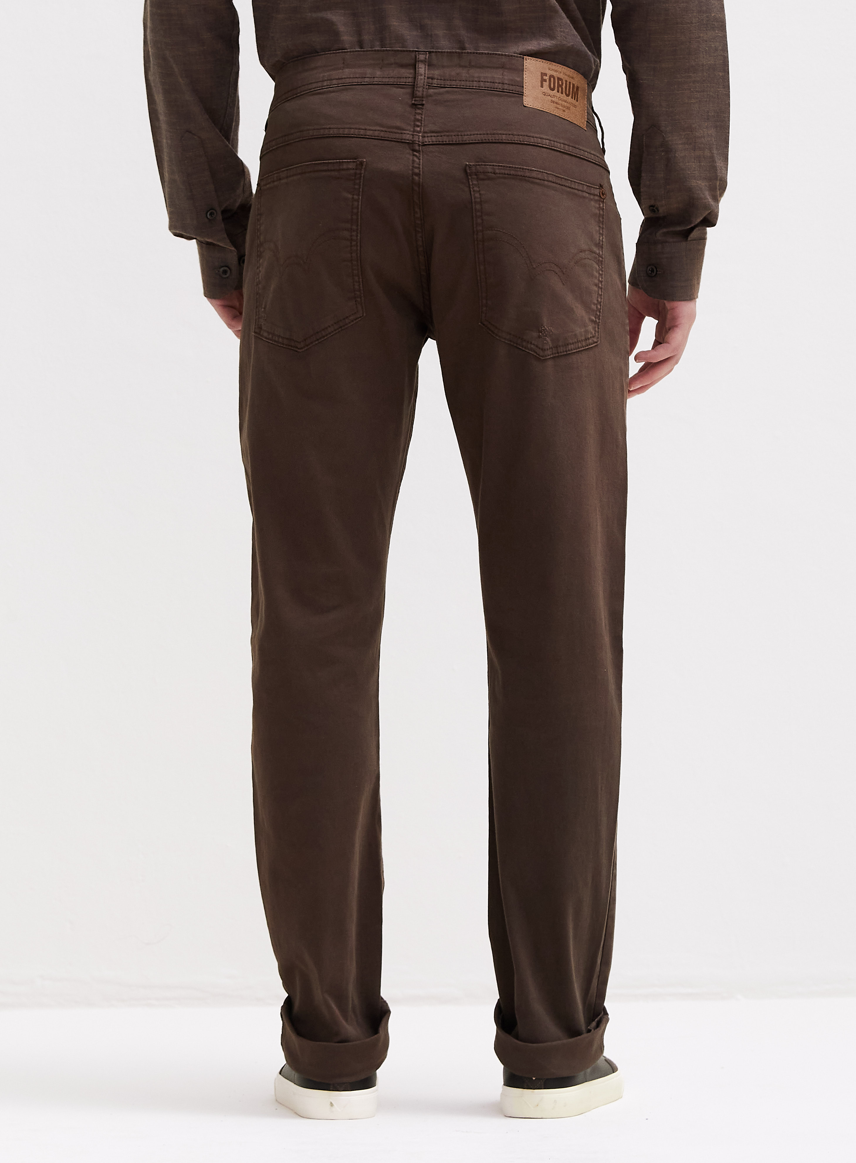 CALÇA SARJA PAUL SLIM 40 MARROM NOBUCK