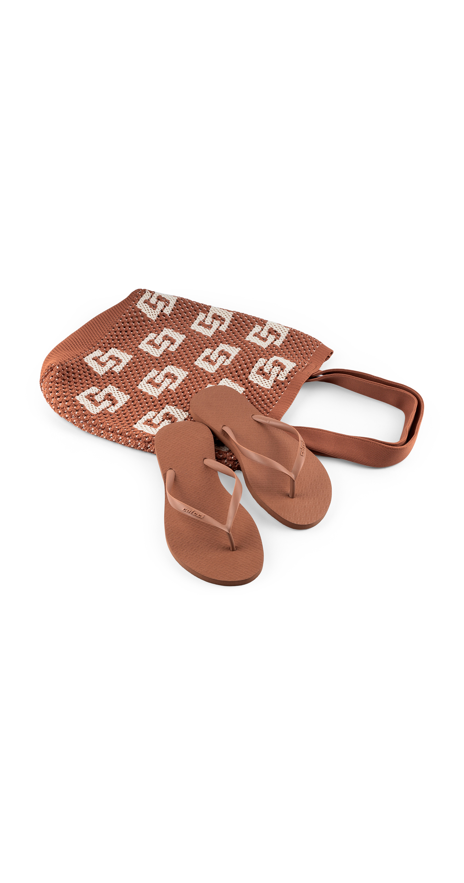 CHINELO C/ BOLSA NA COR DO CHINELO. 33-34 PRETO