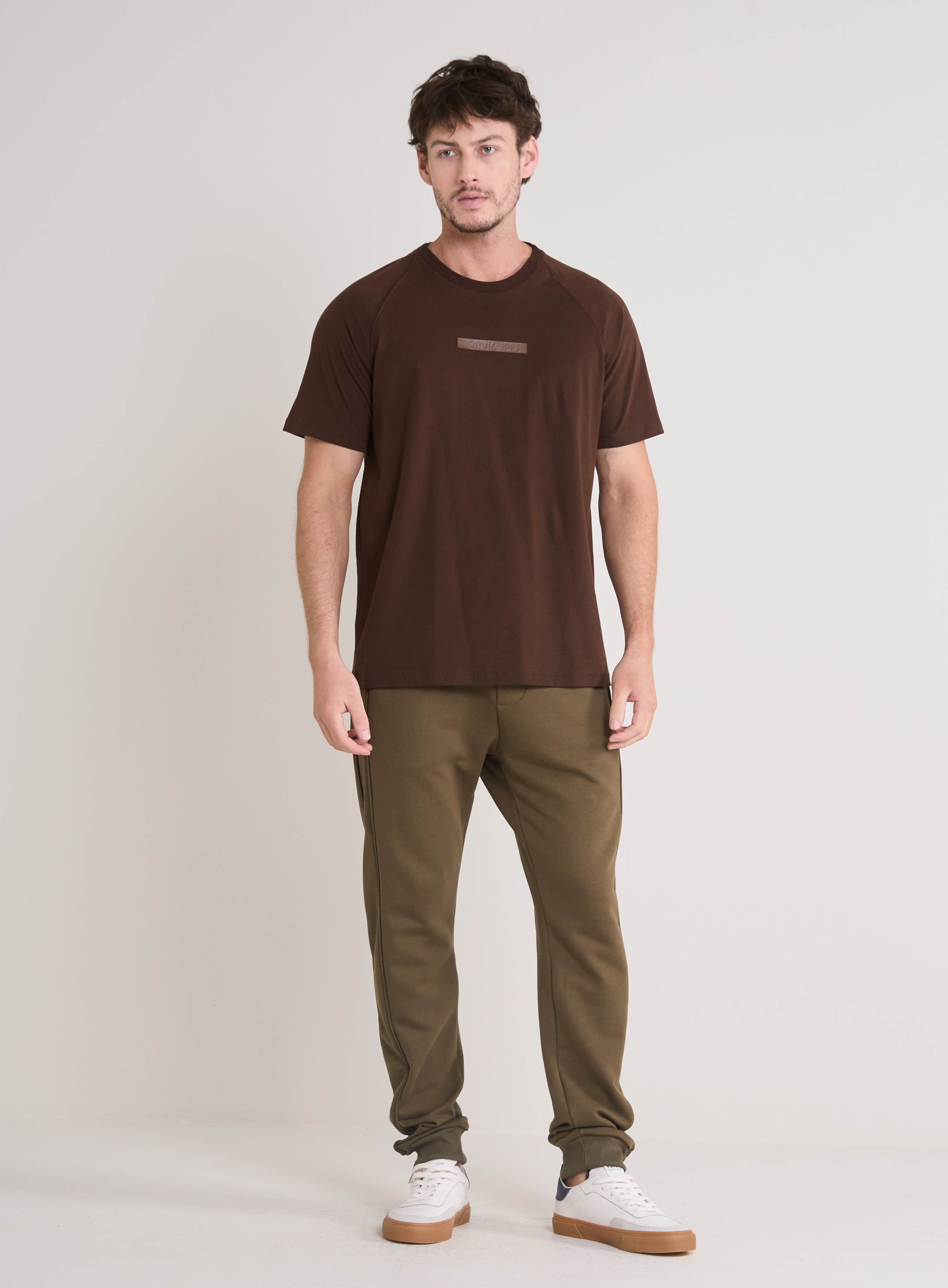 CAMISETA FORUM GG MARROM NOBUCK