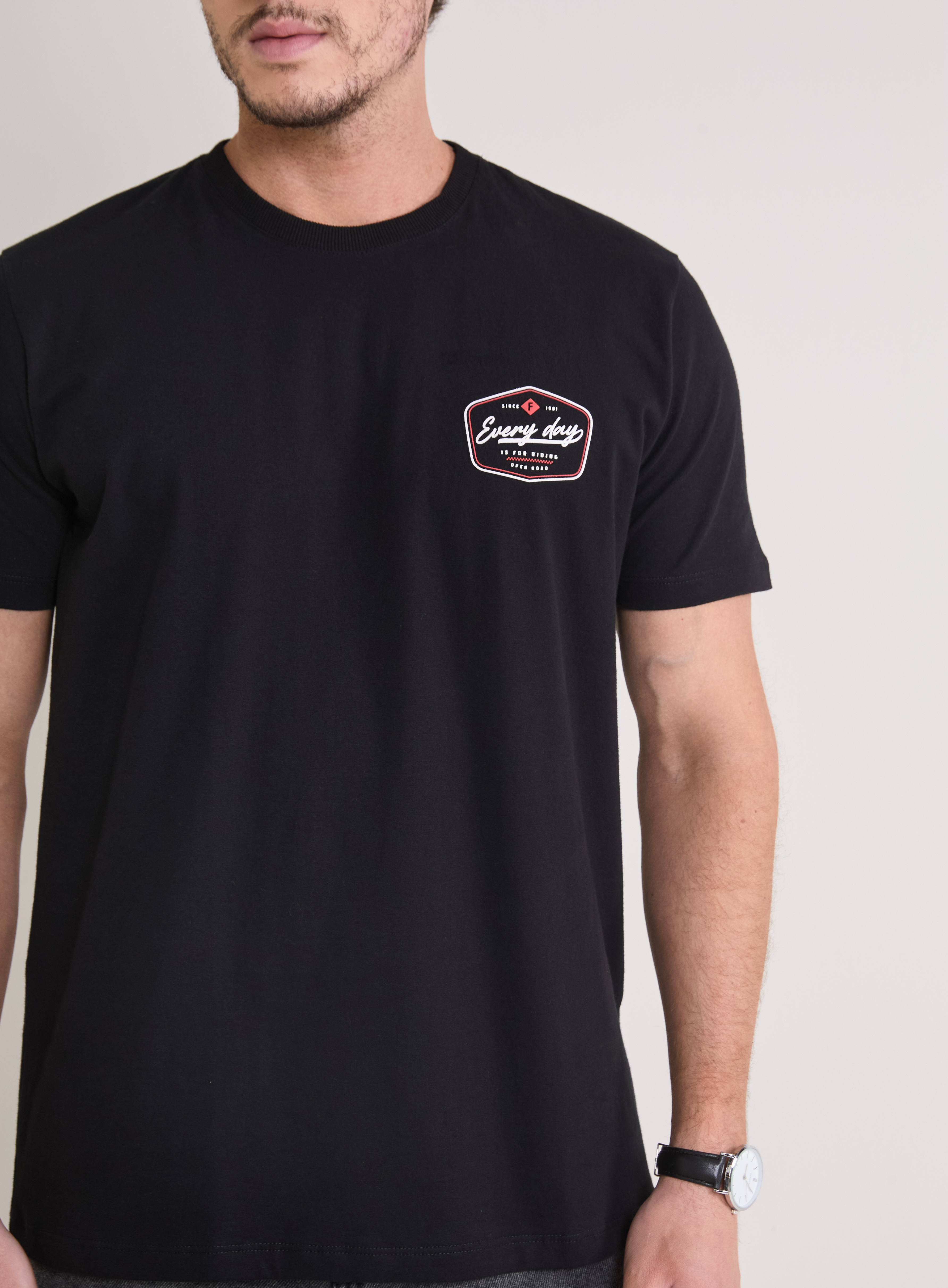 CAMISETA FORUM M PRETO