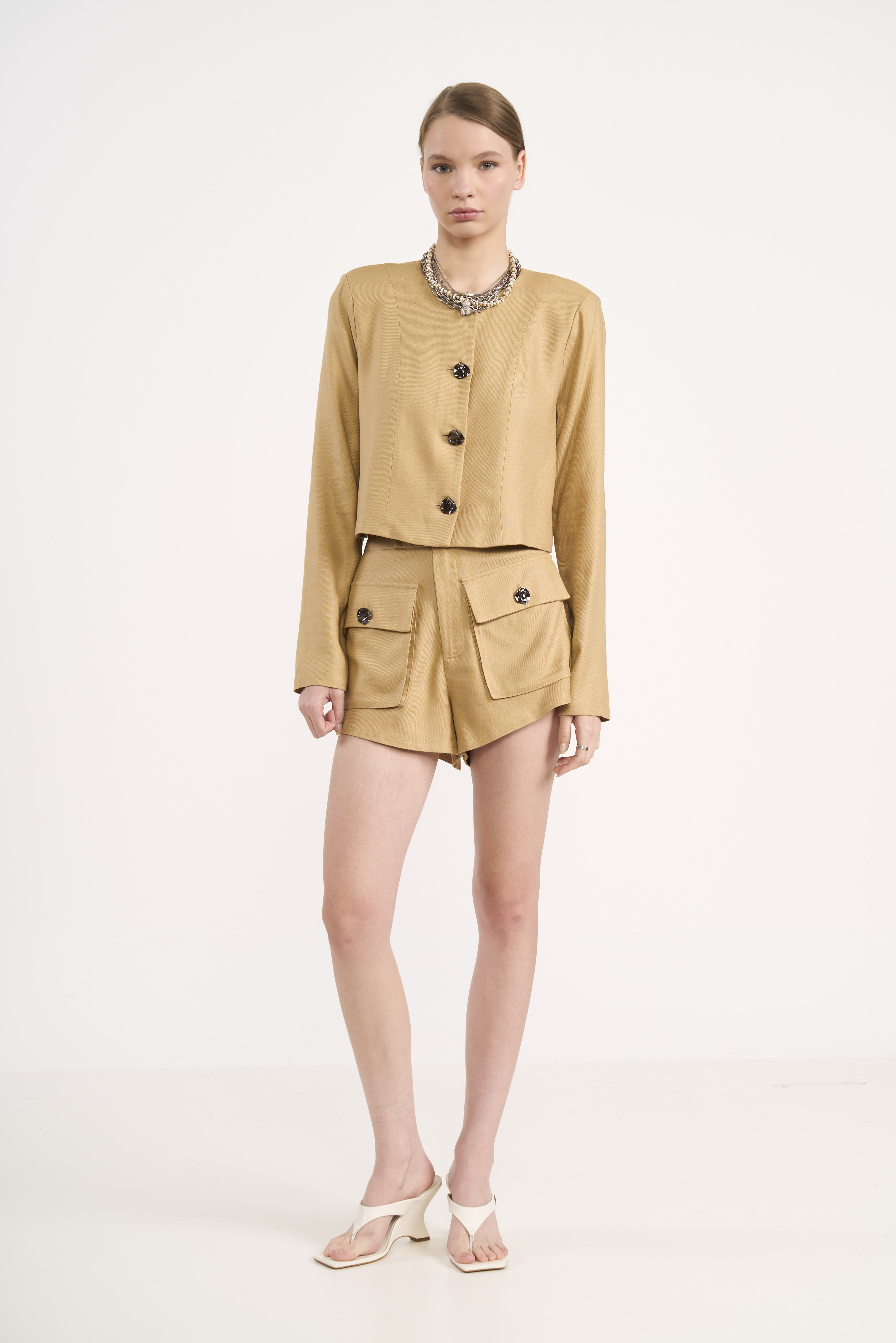 SHORT COLCCI G BEGE SOYBEAN