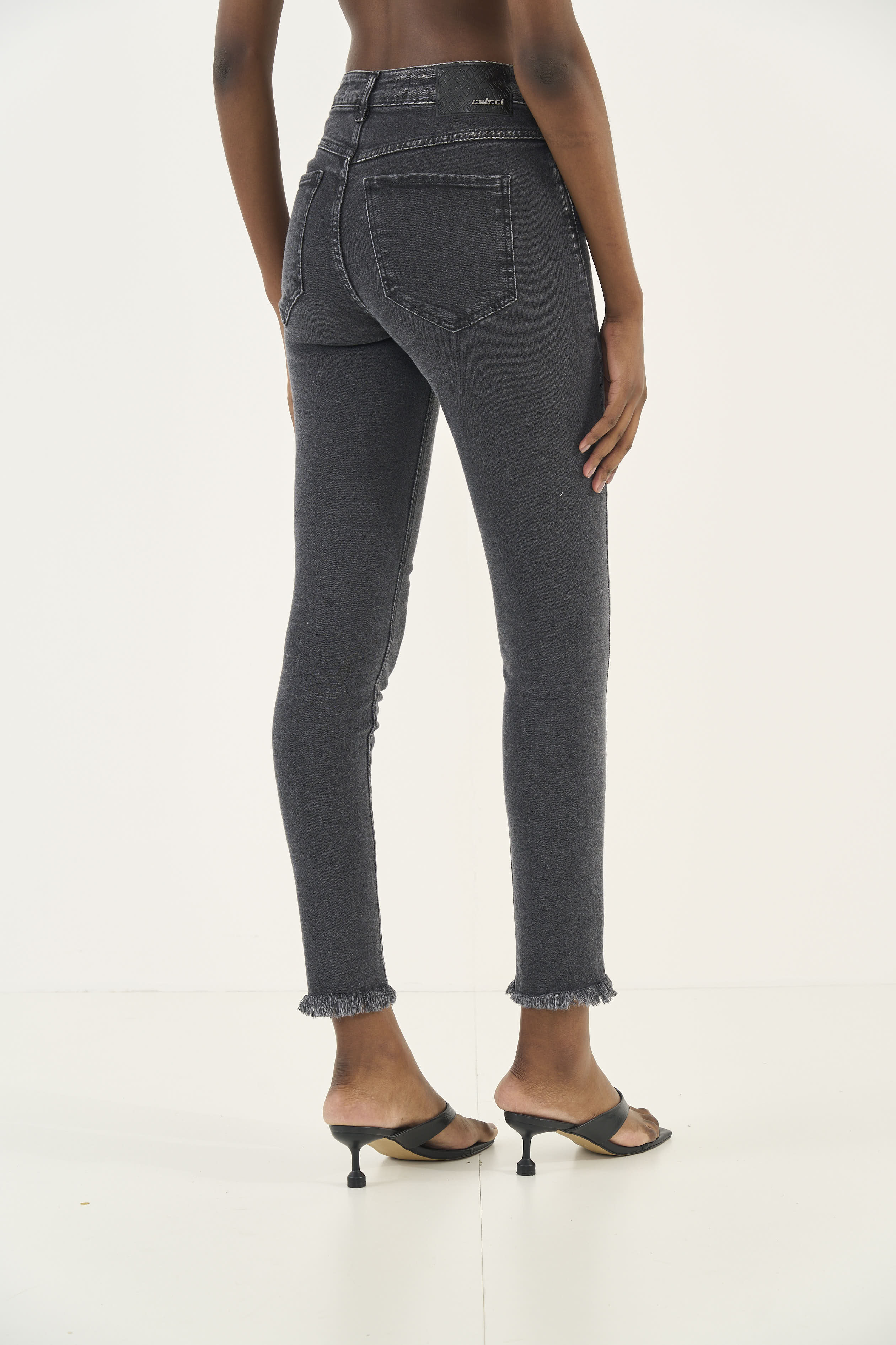 CALÇA JEANS BIA 38 IND.PRETO