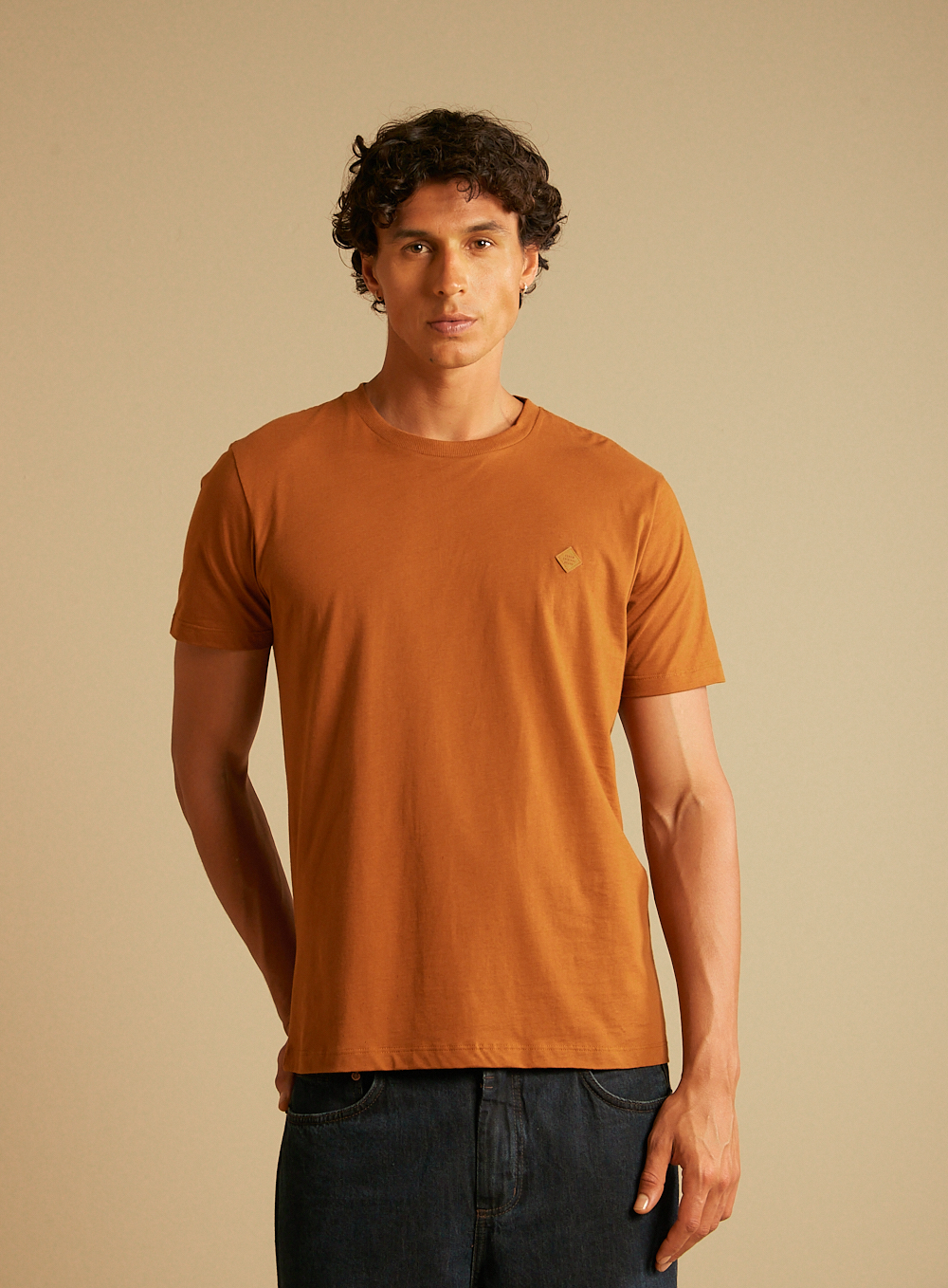 CAMISETA FORUM M MARROM DORNE