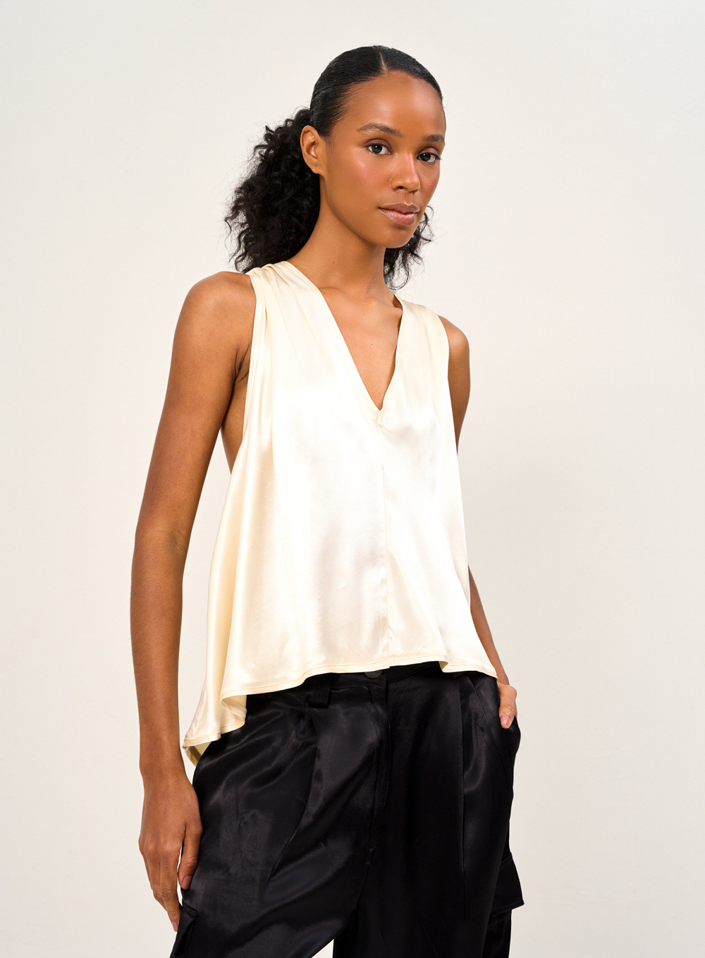 BLUSA OPEN G BEGE VIBES