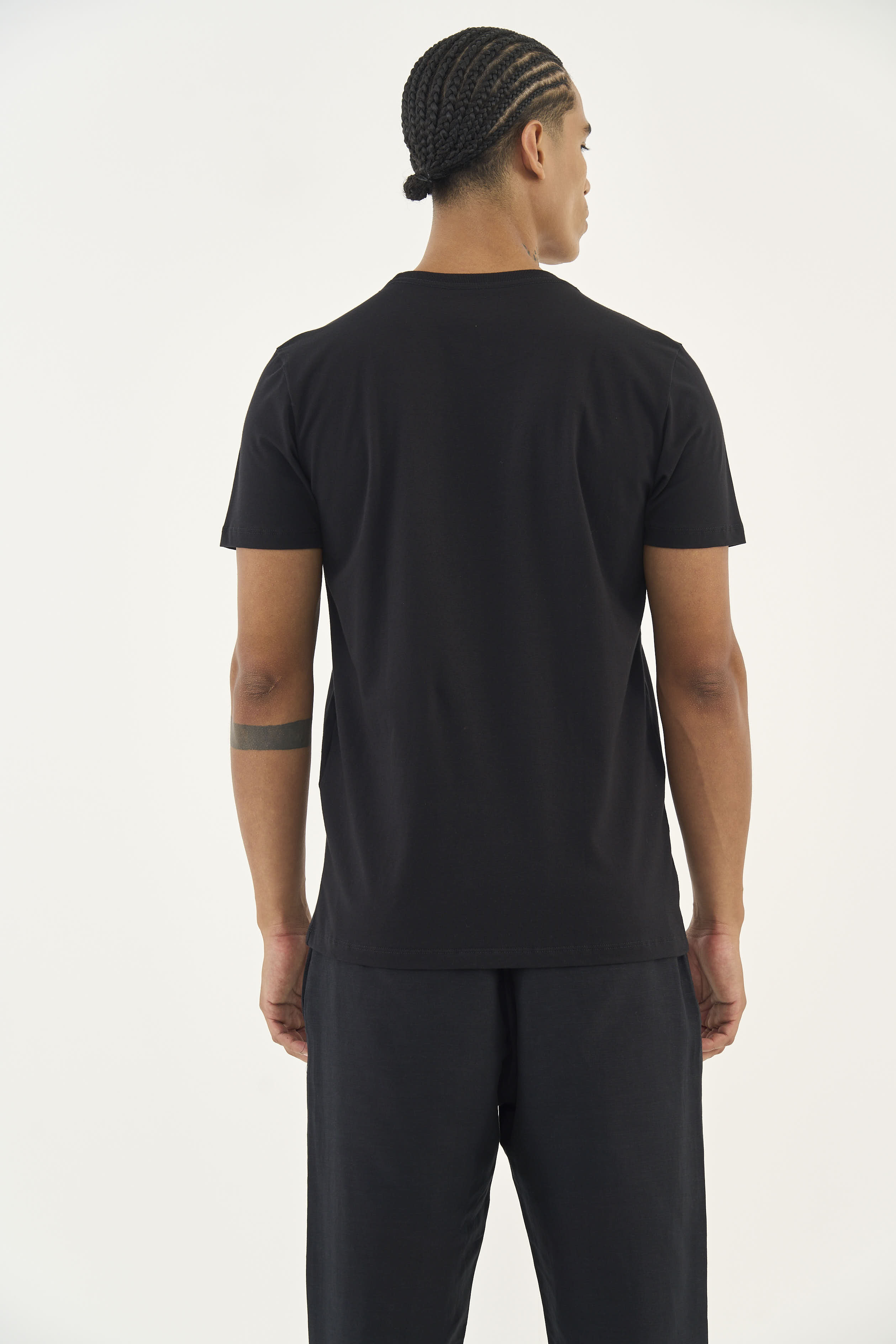 CAMISETA COLCCI GG PRETO