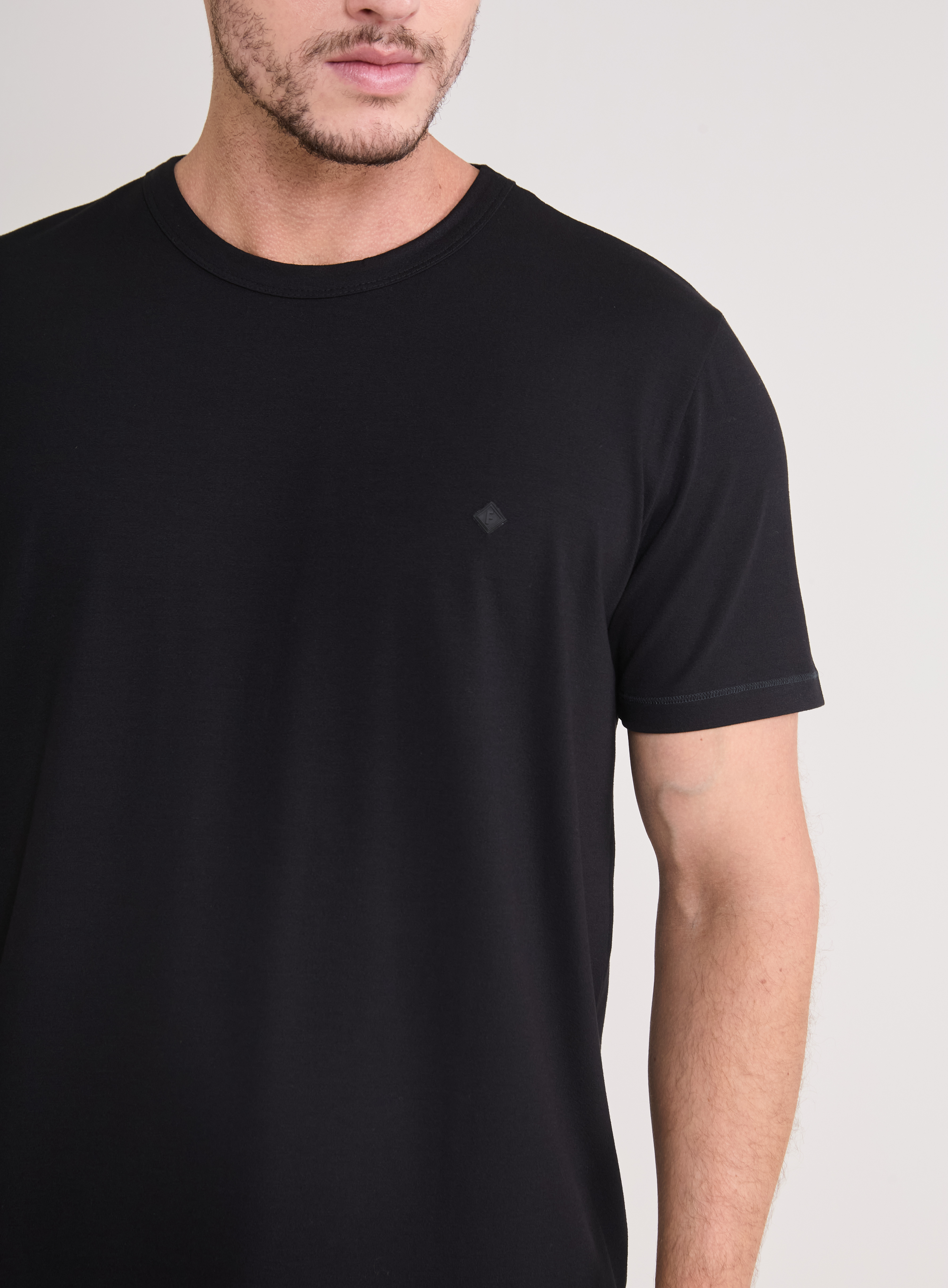 CAMISETA FORUM GG PRETO