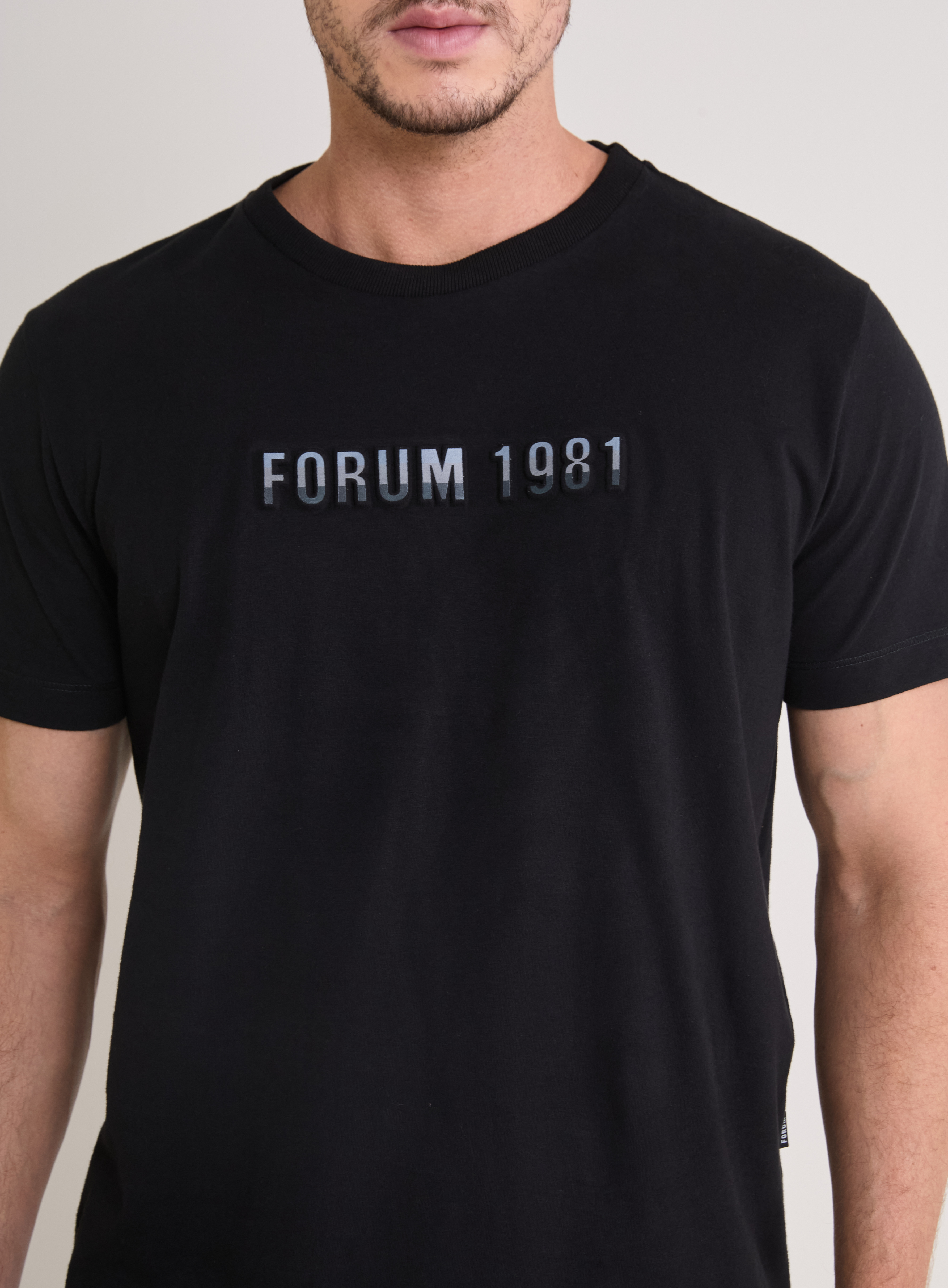 CAMISETA FORUM M PRETO