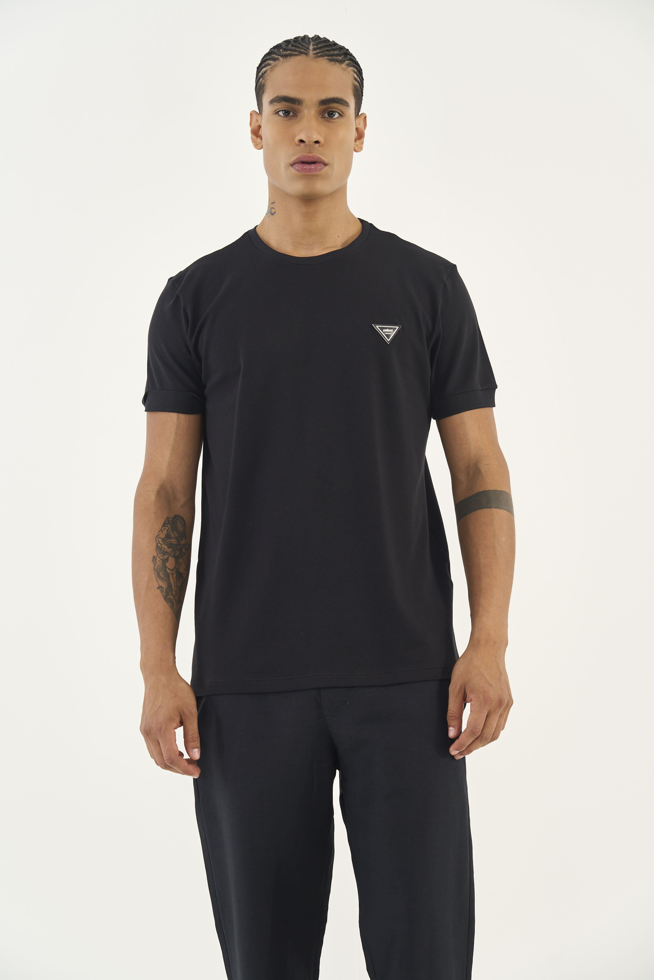 CAMISETA COLCCI G PRETO