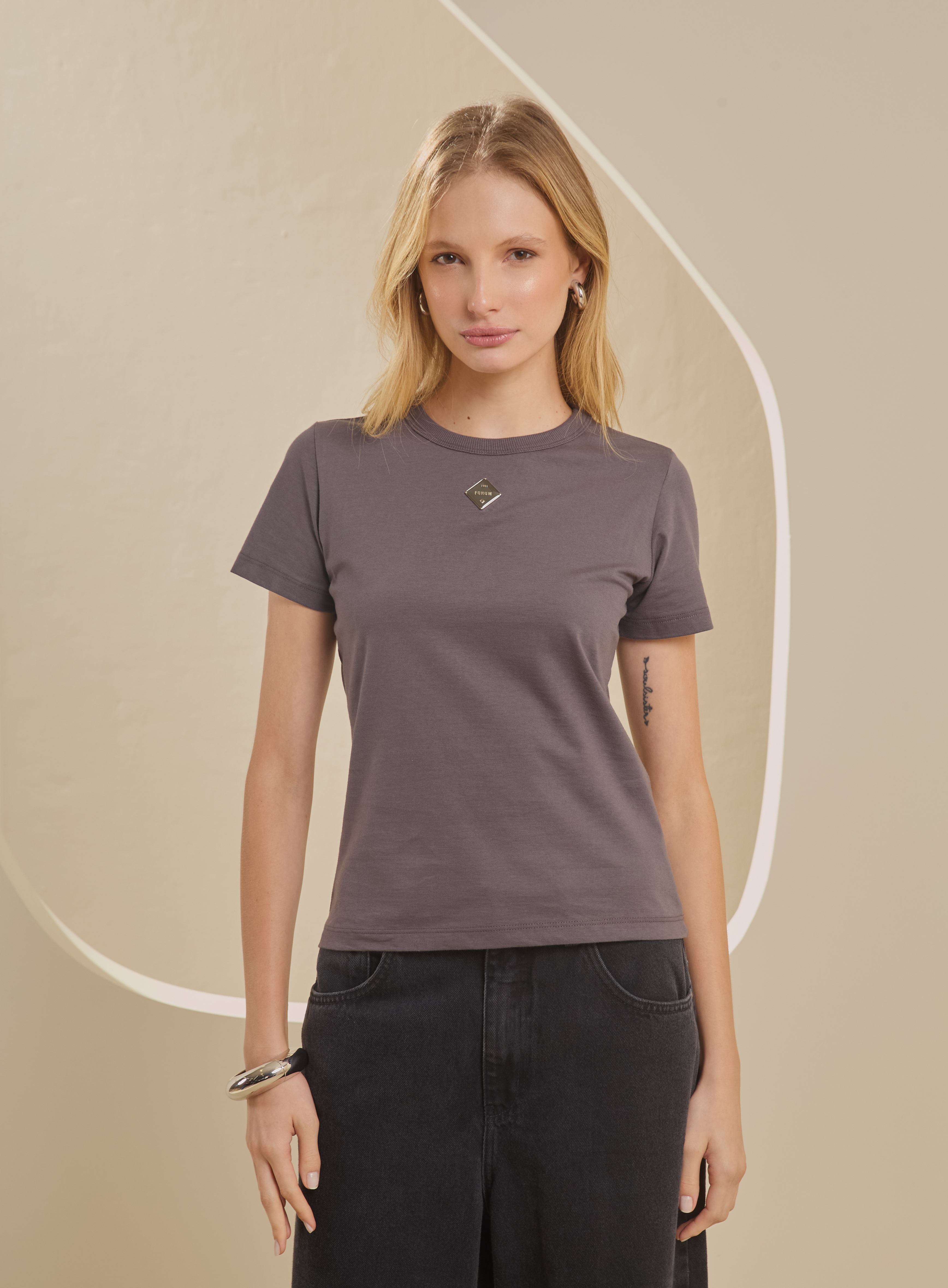 CAMISETA FORUM G CINZA NEGRO