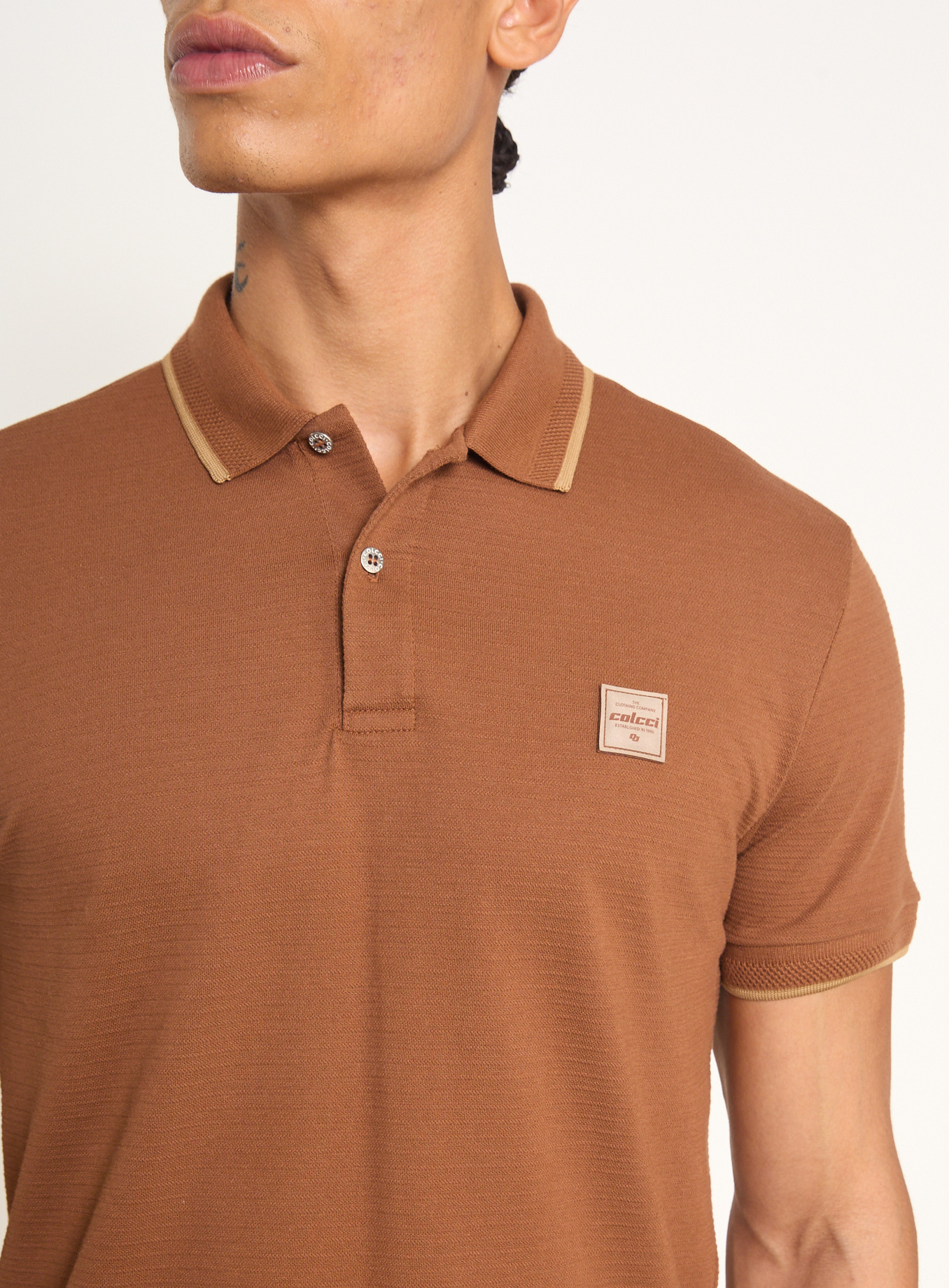 POLO COLCCI GG MARROM CARVALHO