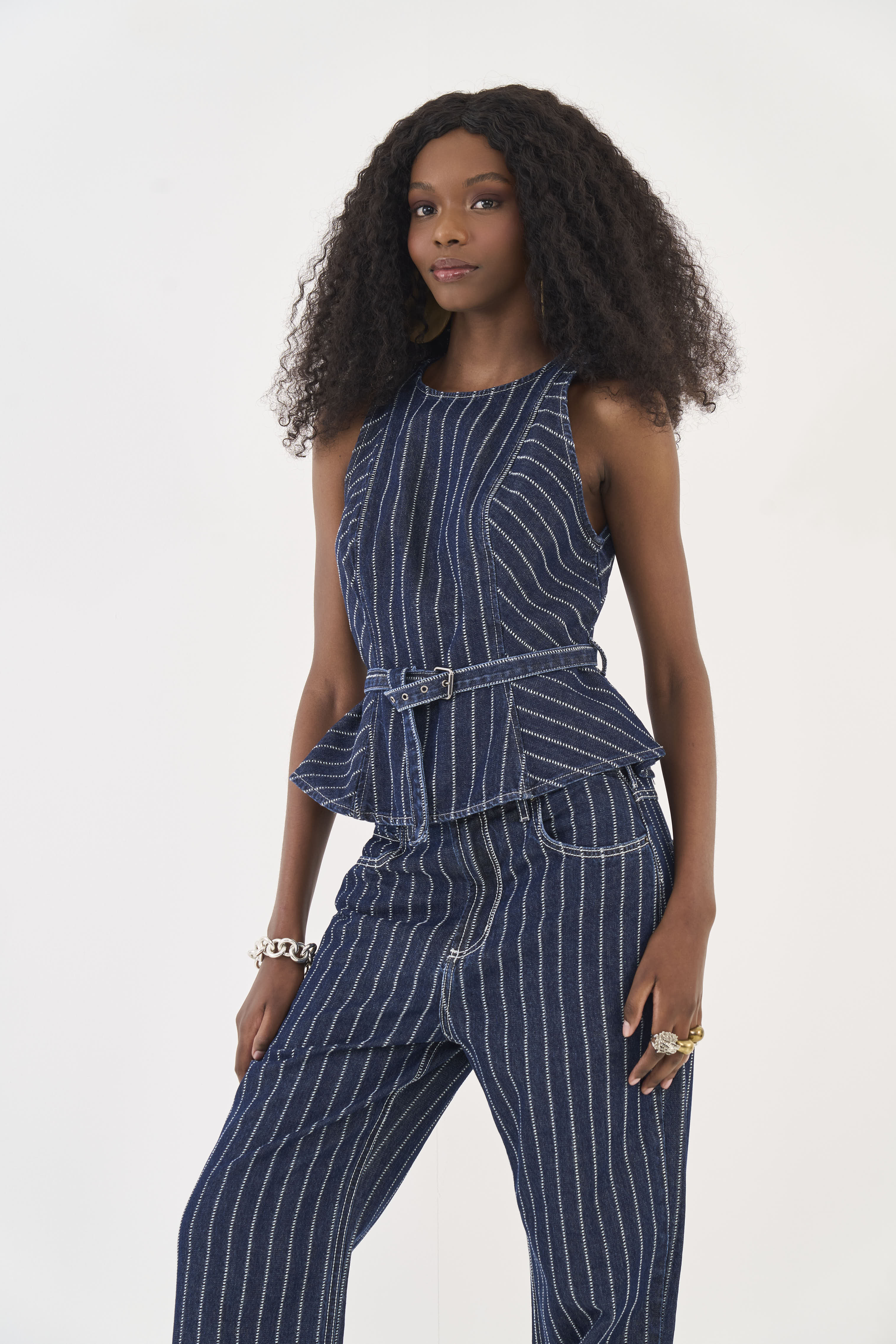 BLUSA JEANS LISTRADA COM CINTO P AZUL/OFF