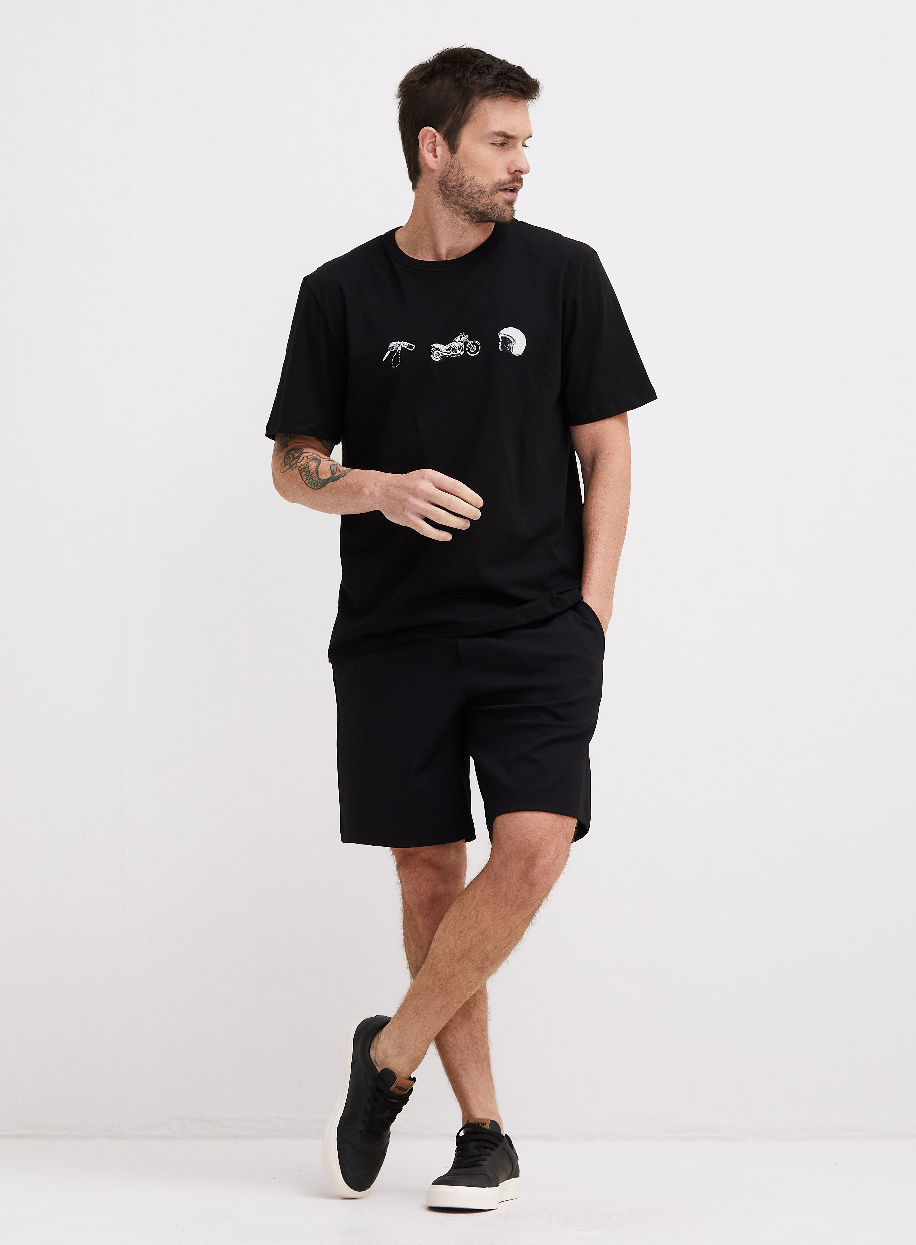 CAMISETA FORUM M PRETO