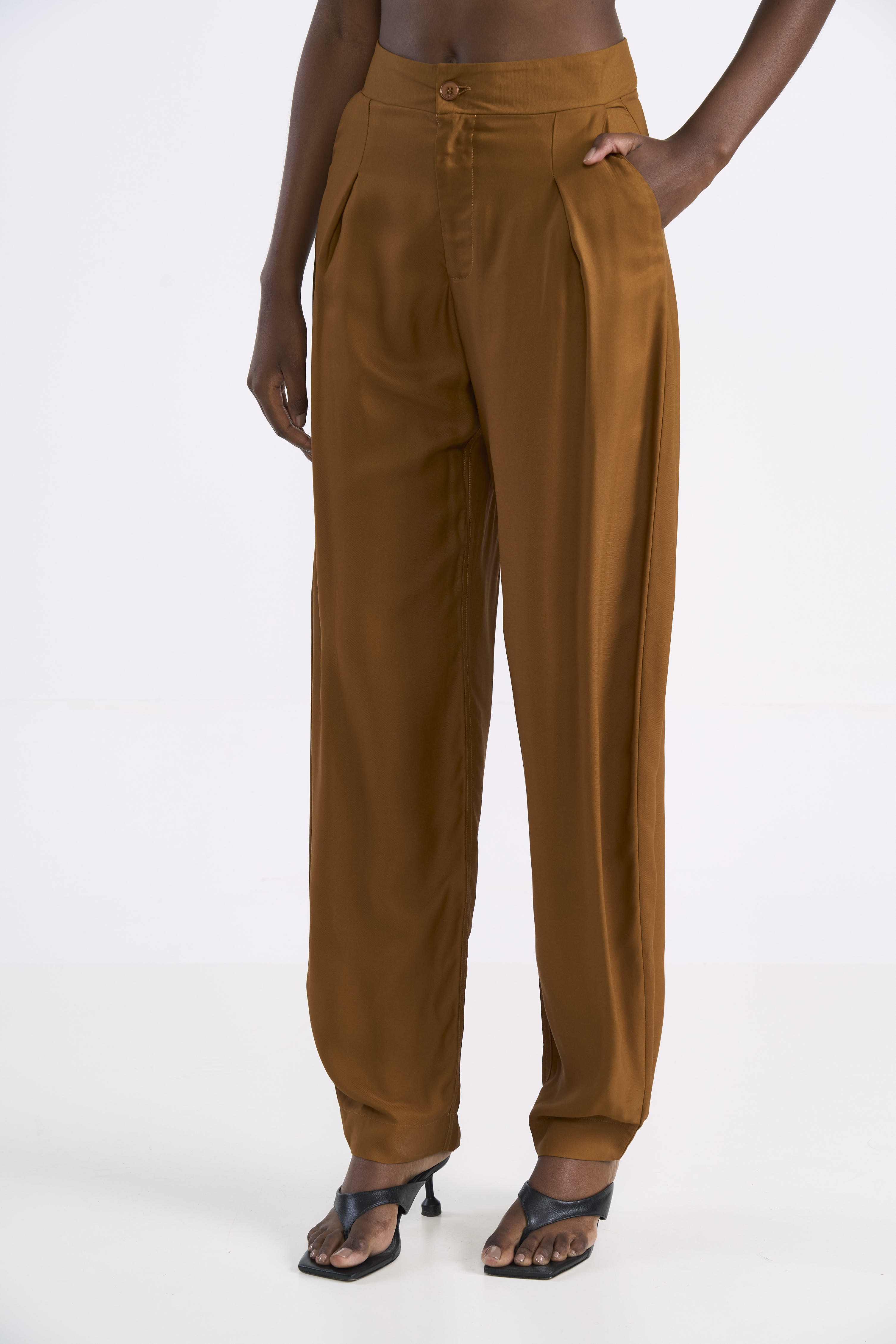 CALÇA COLCCI M MARROM DROME