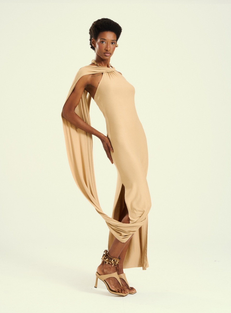VESTIDO OPEN GG TABACO
