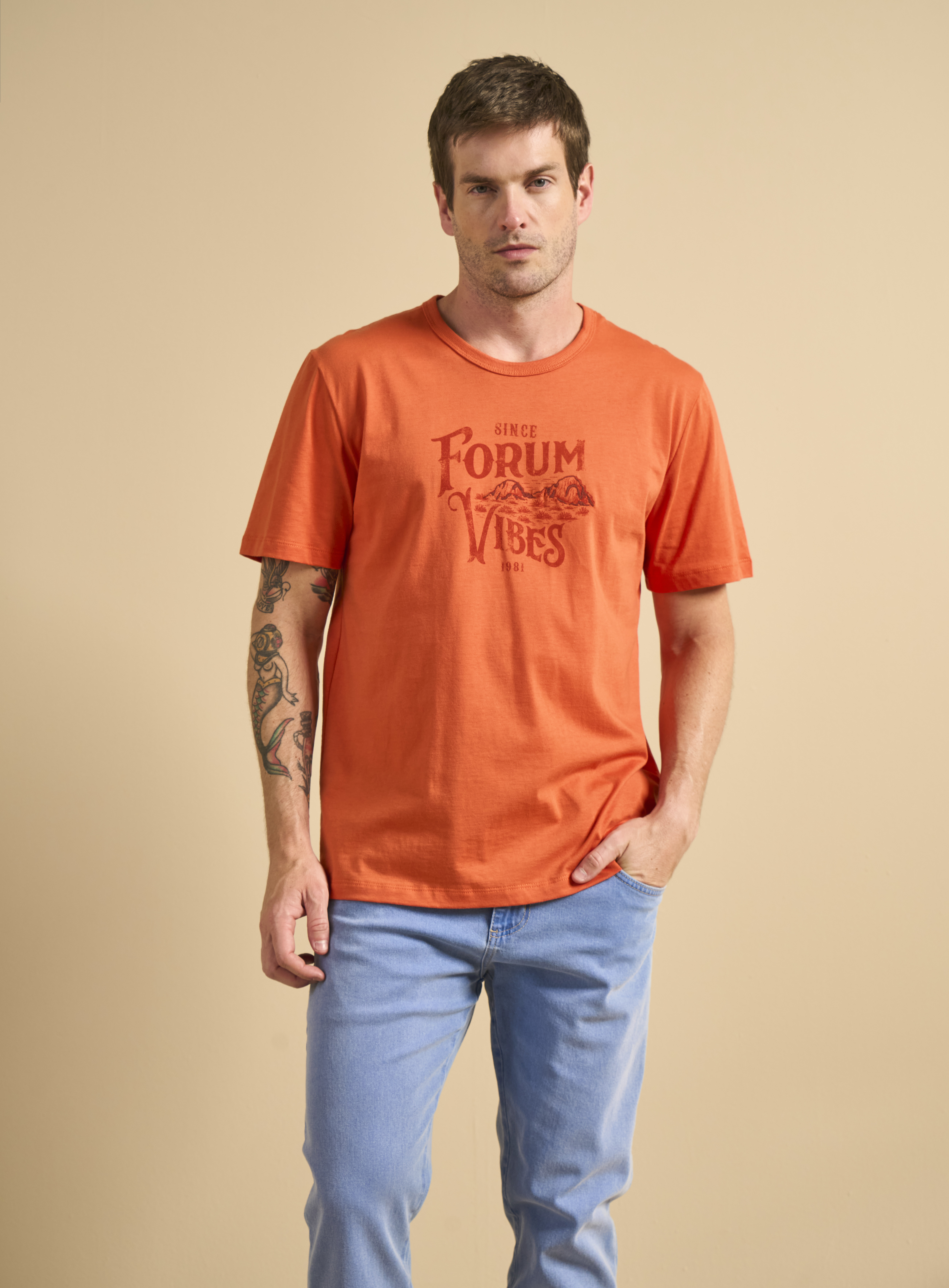 CAMISETA ESTAMPADA E BORDADA M LARANJA ANKE