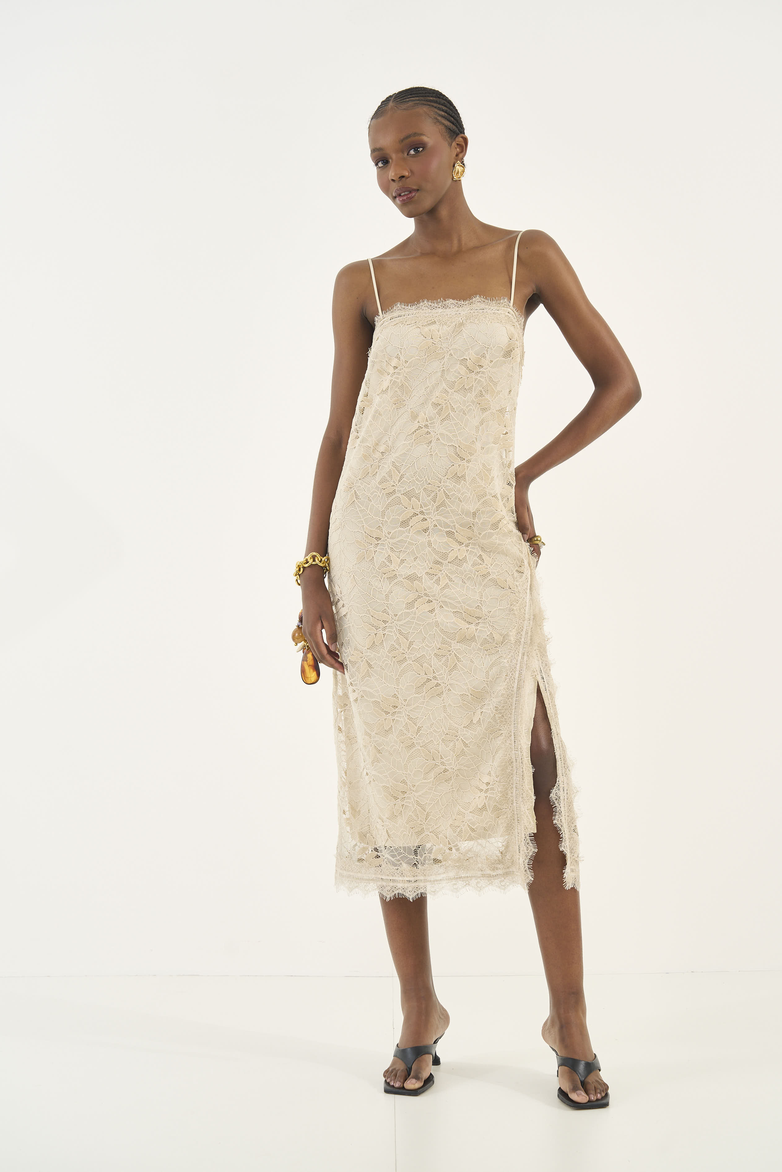 VESTIDO RENDA M BEGE TAUPE