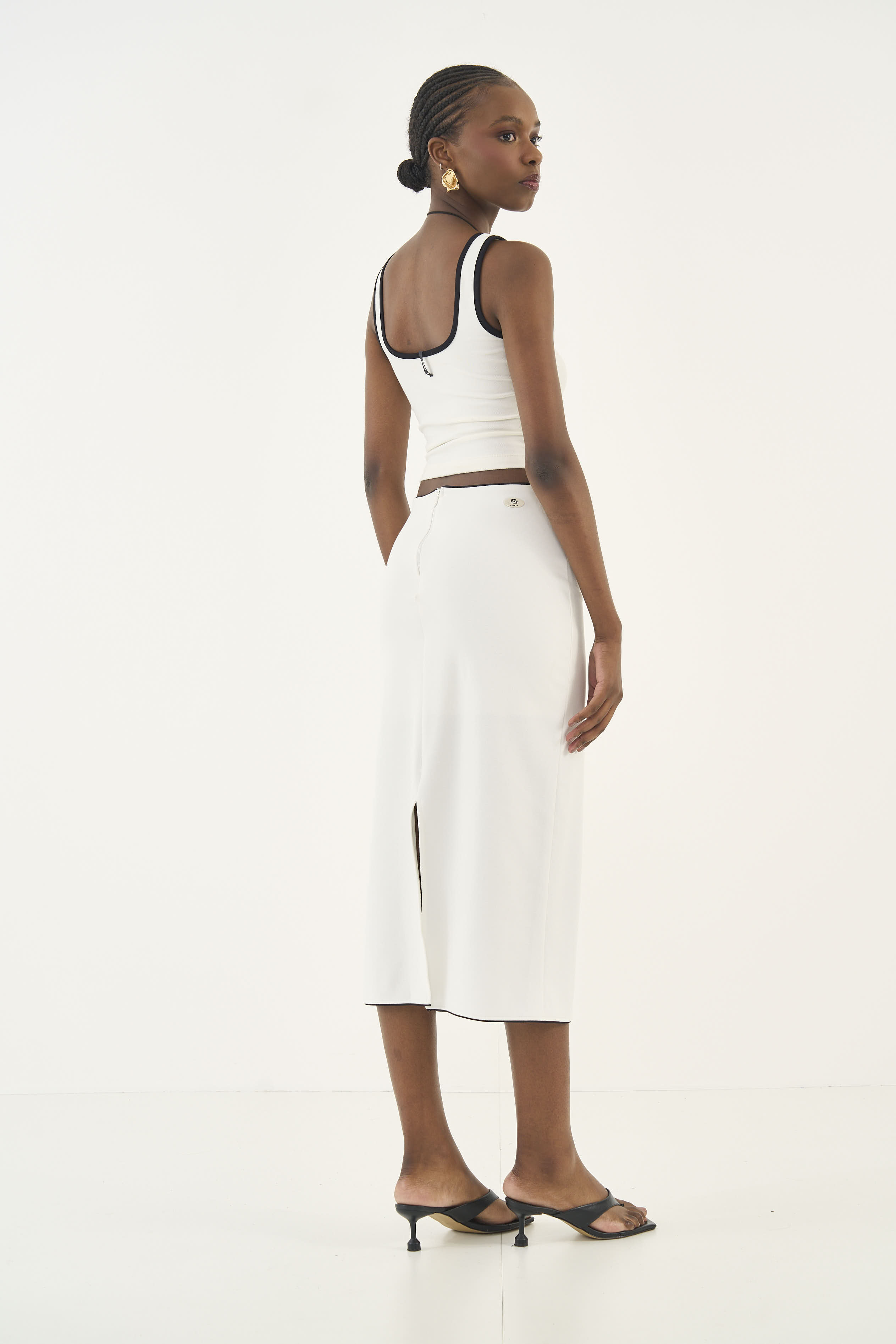 SAIA COLCCI G OFF SHELL