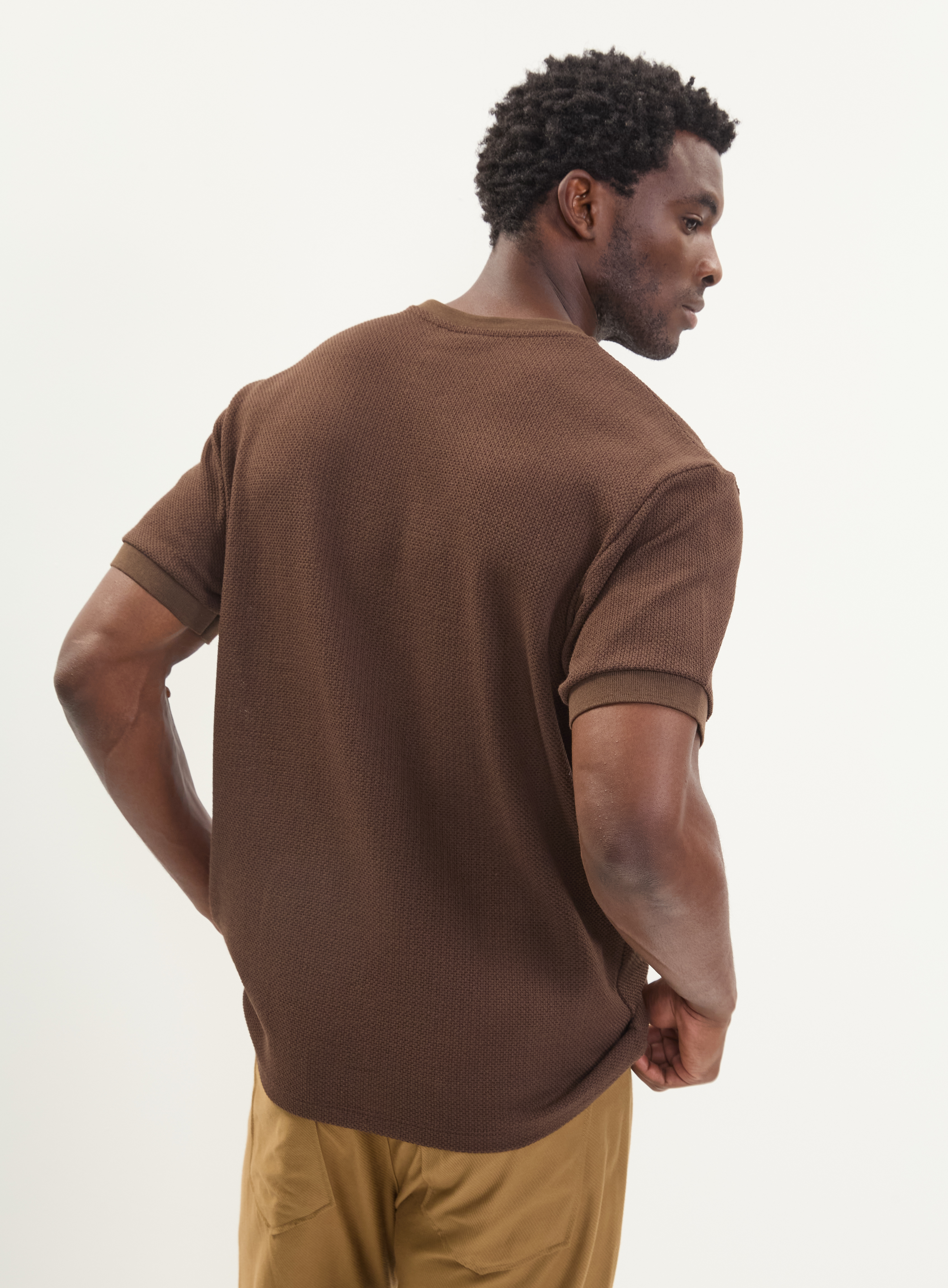 CAMISETA COLCCI GG MARROM COCONUT