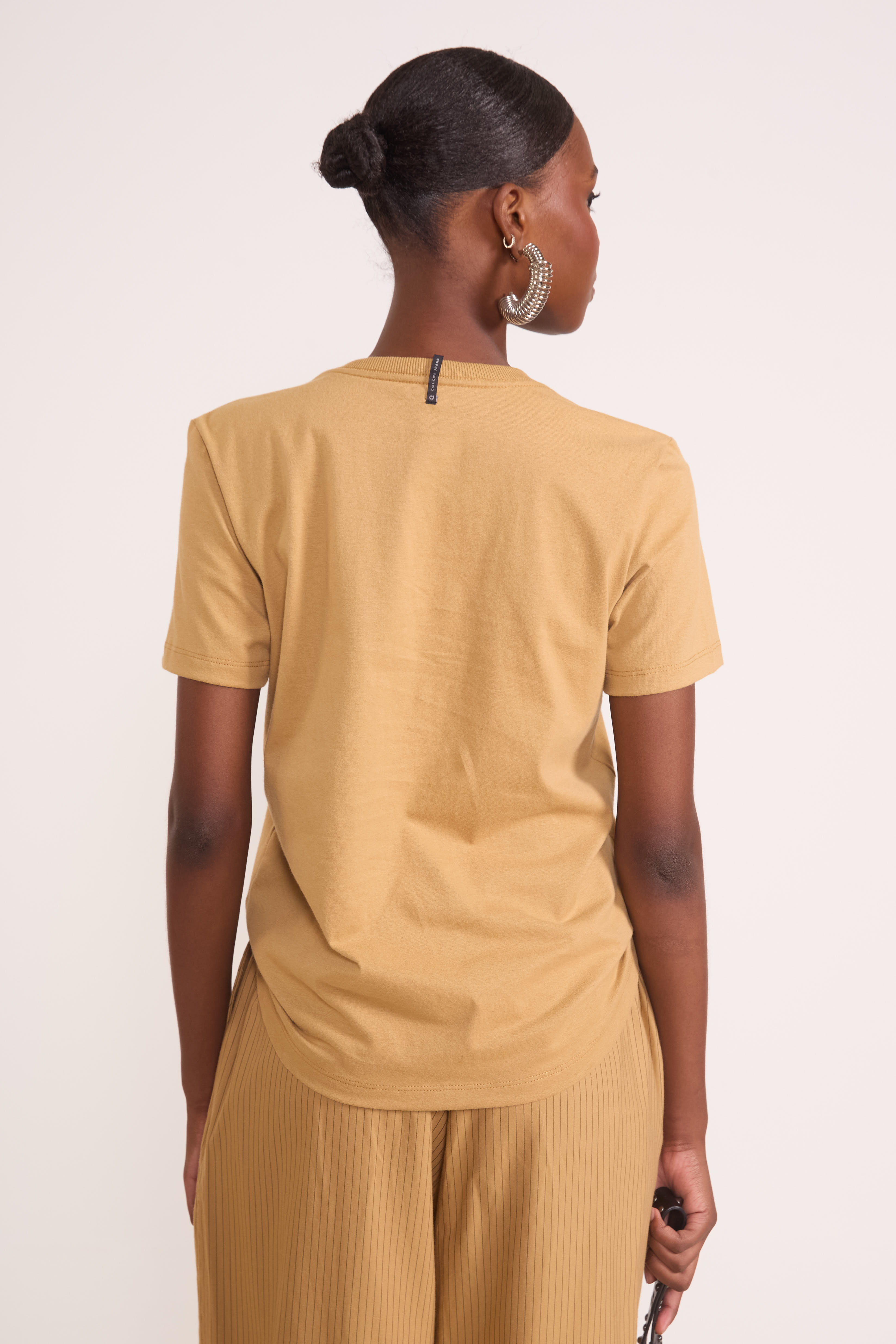 CAMISETA ESTAMPADA M BEGE SOYBEAN