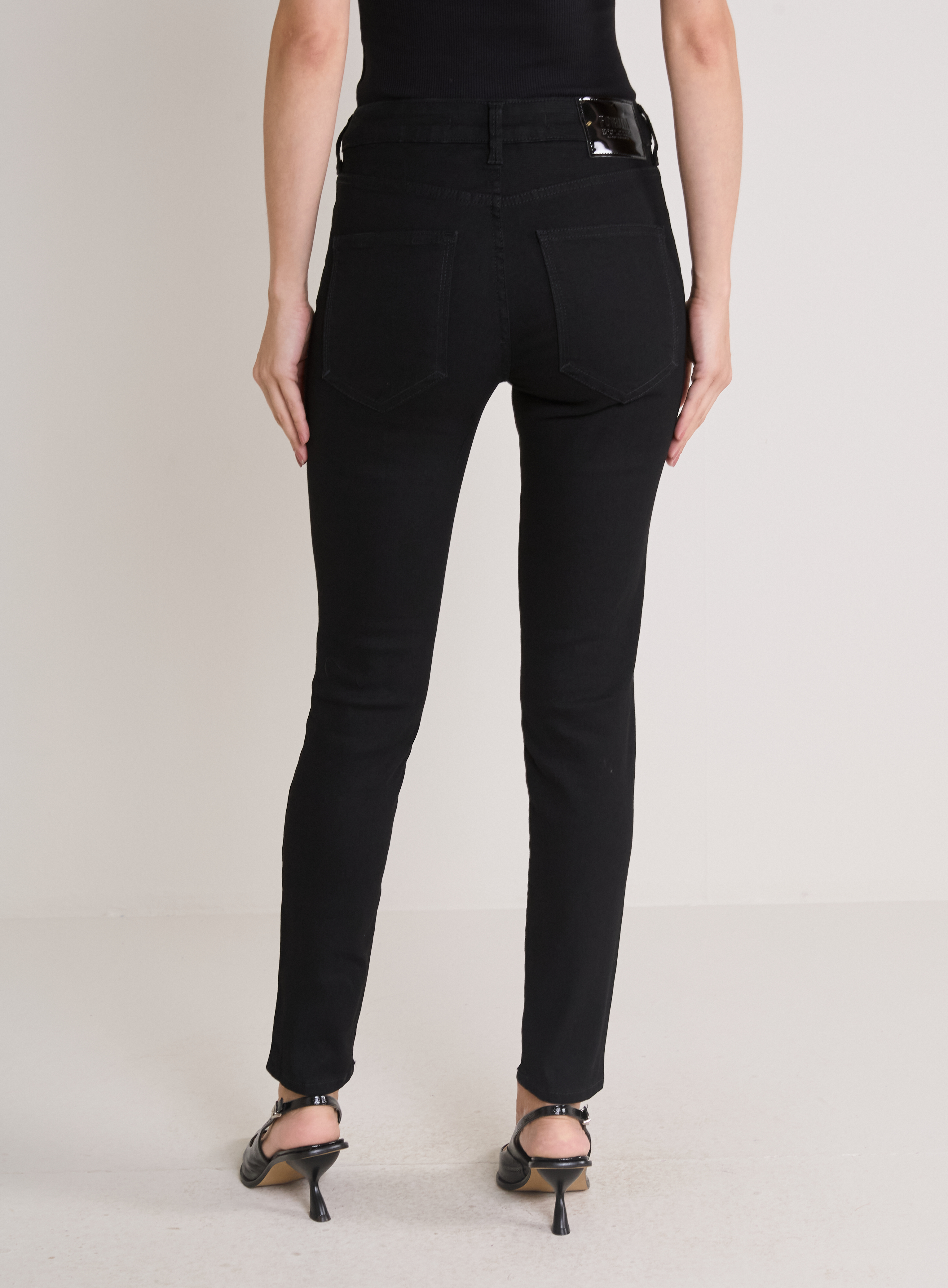 CALÇA JEANS MARISA 2 CIGARRETE 38 IND.PRETO