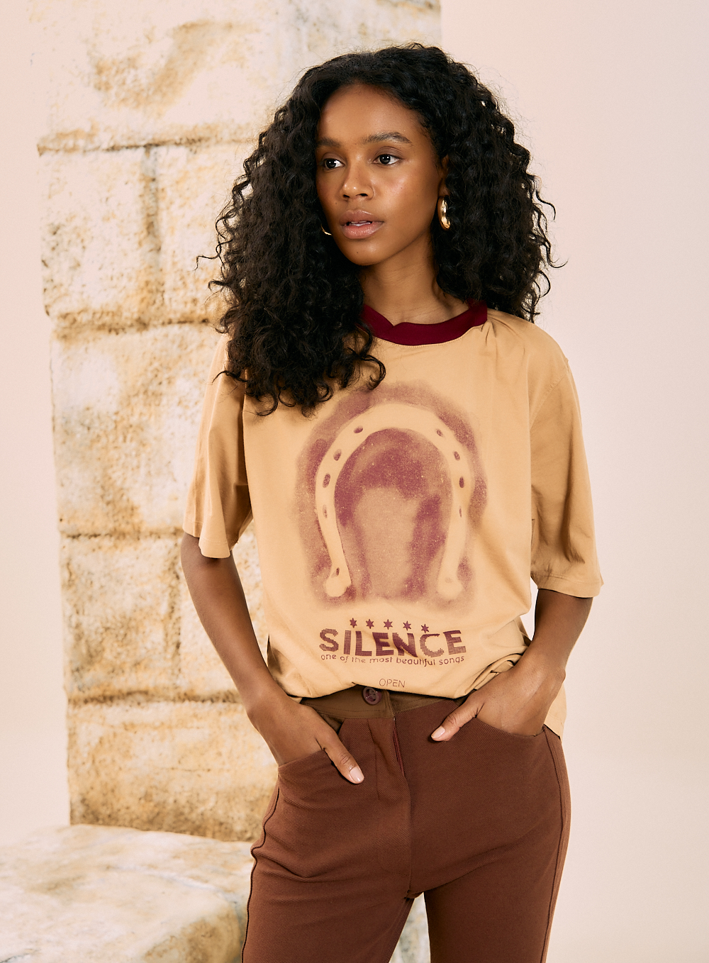 CAMISETA ESTAMPADA GG BEGE EGIDO