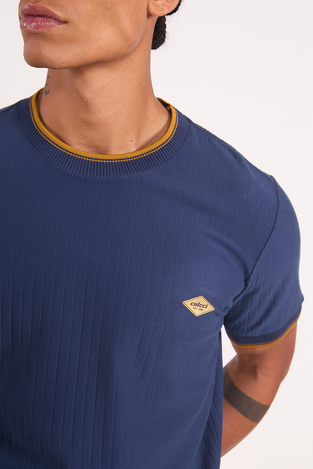 CAMISETA COLCCI G AZUL DARKNESS