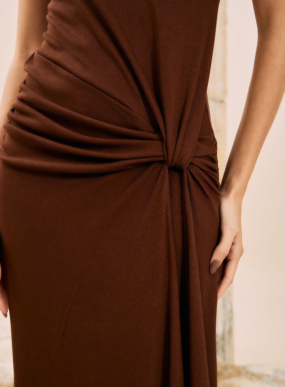VESTIDO OPEN P MARROM MALFITANO