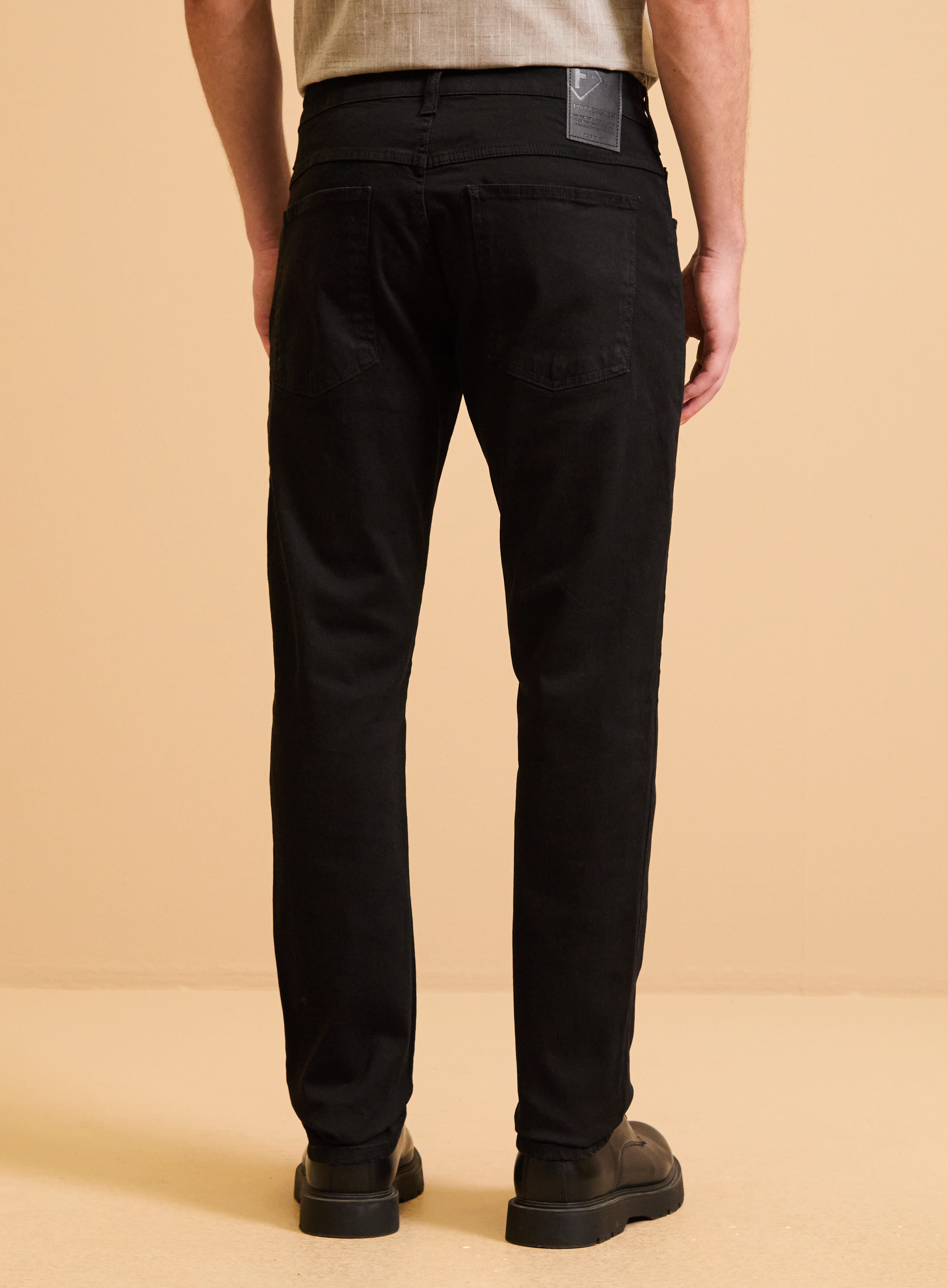 CALÇA JEANS PAUL SLIM 38 IND.PRETO