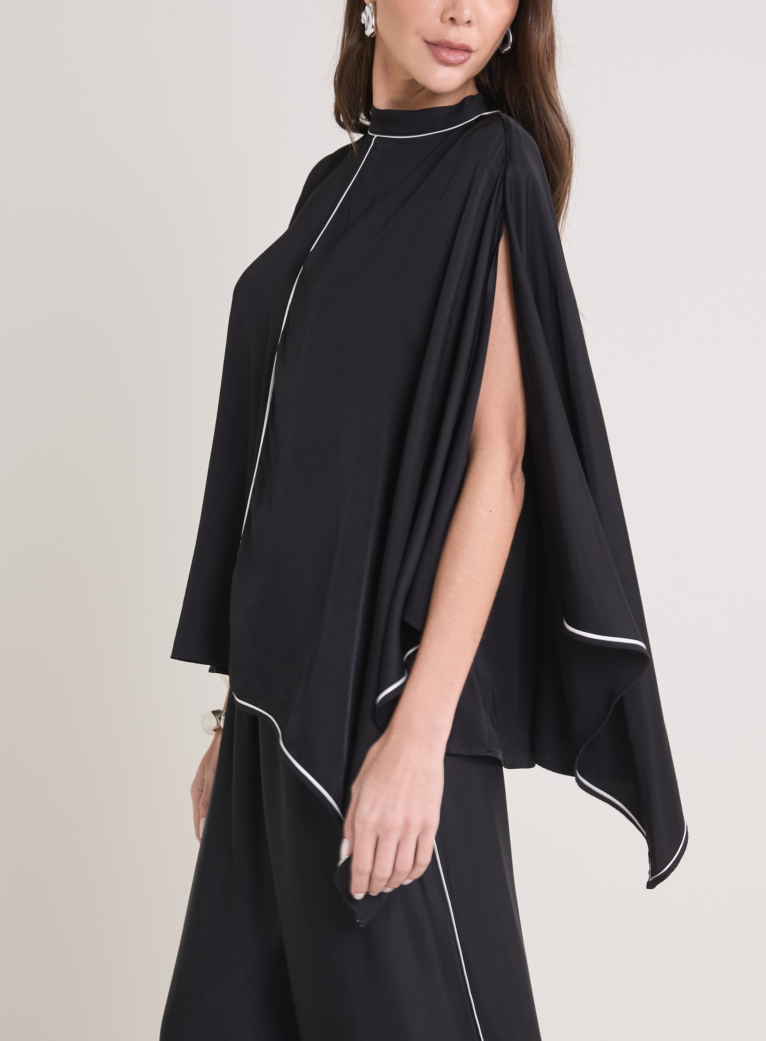 BLUSA FORUM G PRETO/OFF