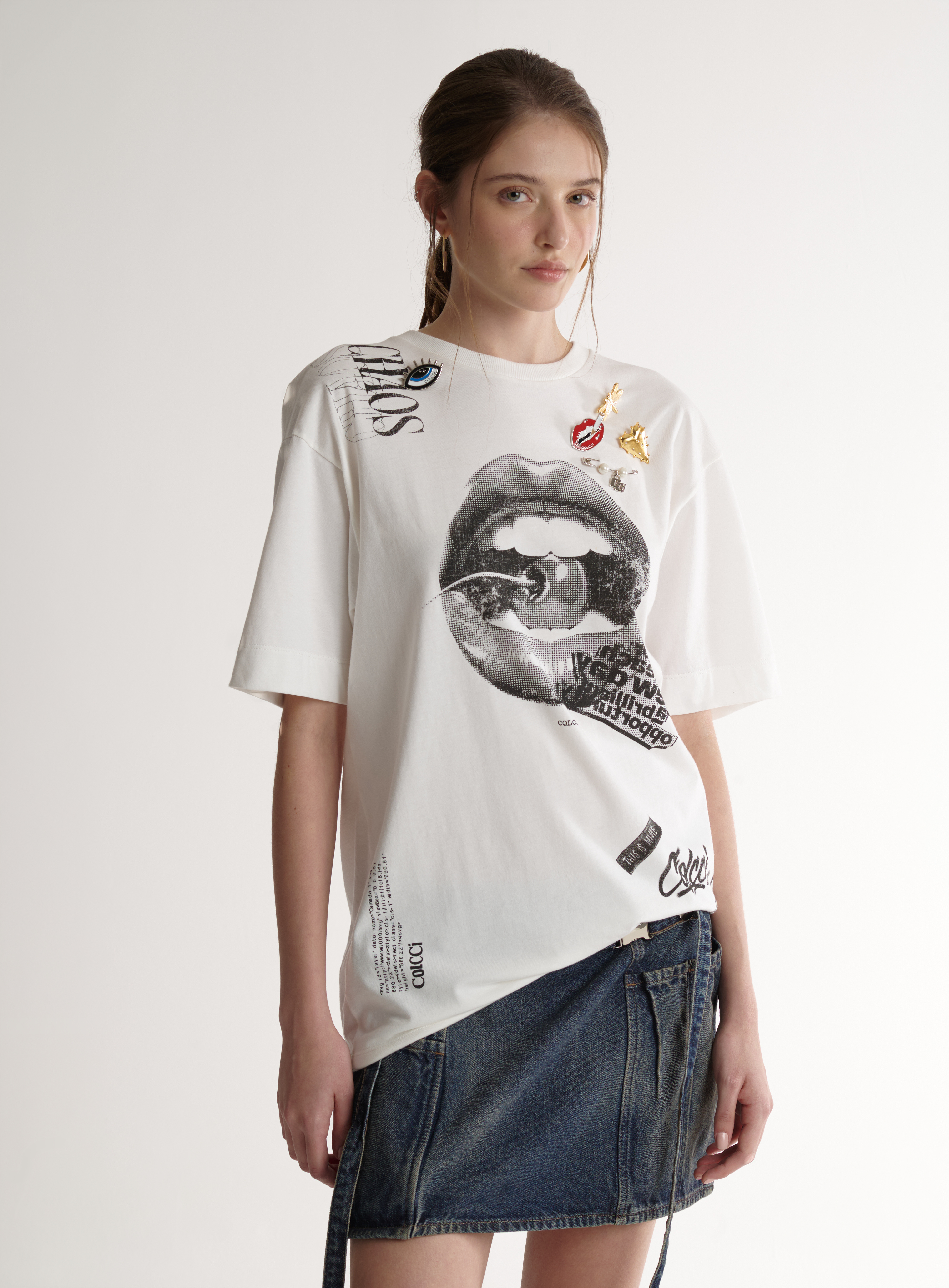 CAMISETA COM METAIS G PRETO