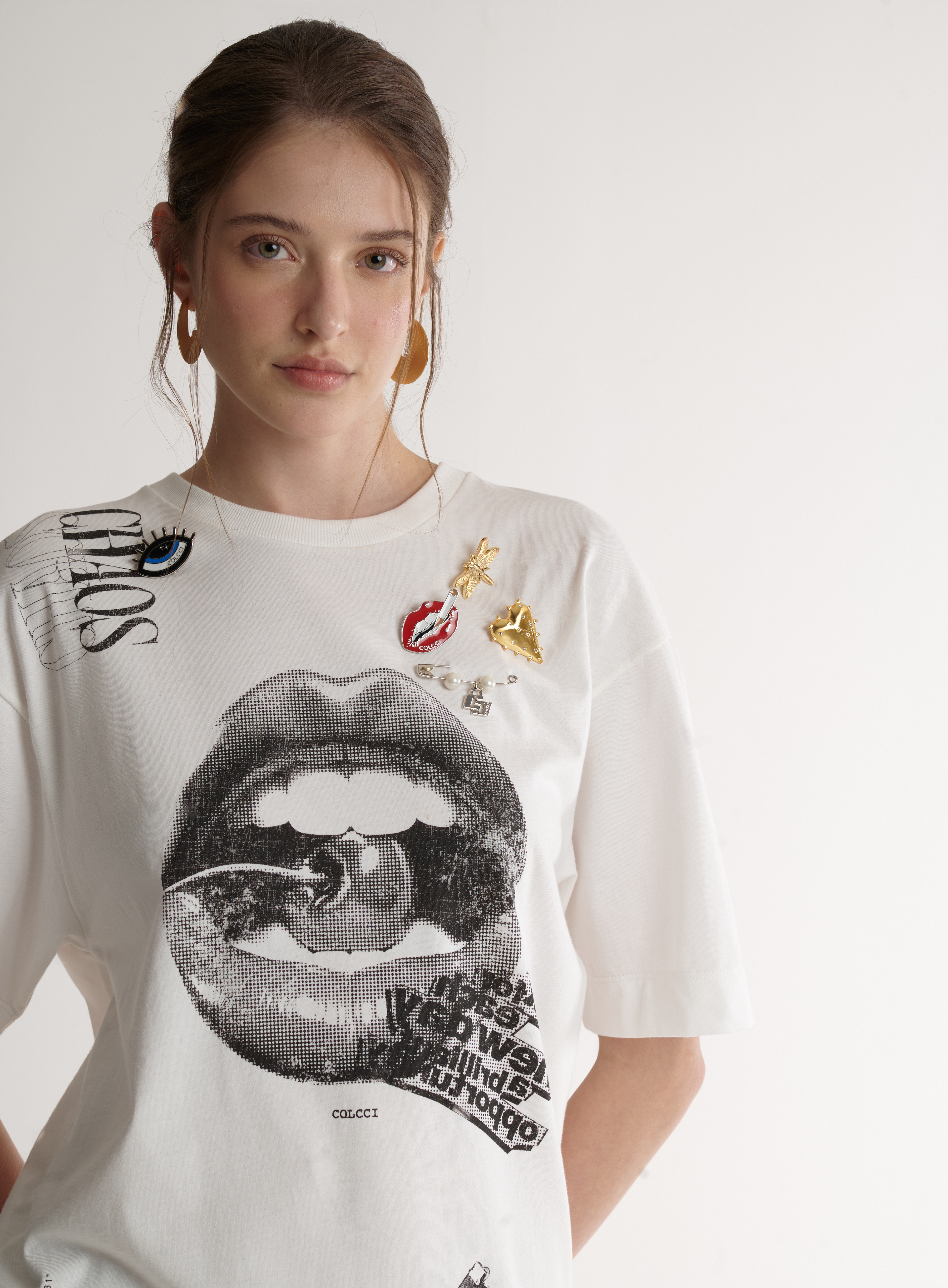 CAMISETA COM METAIS G PRETO