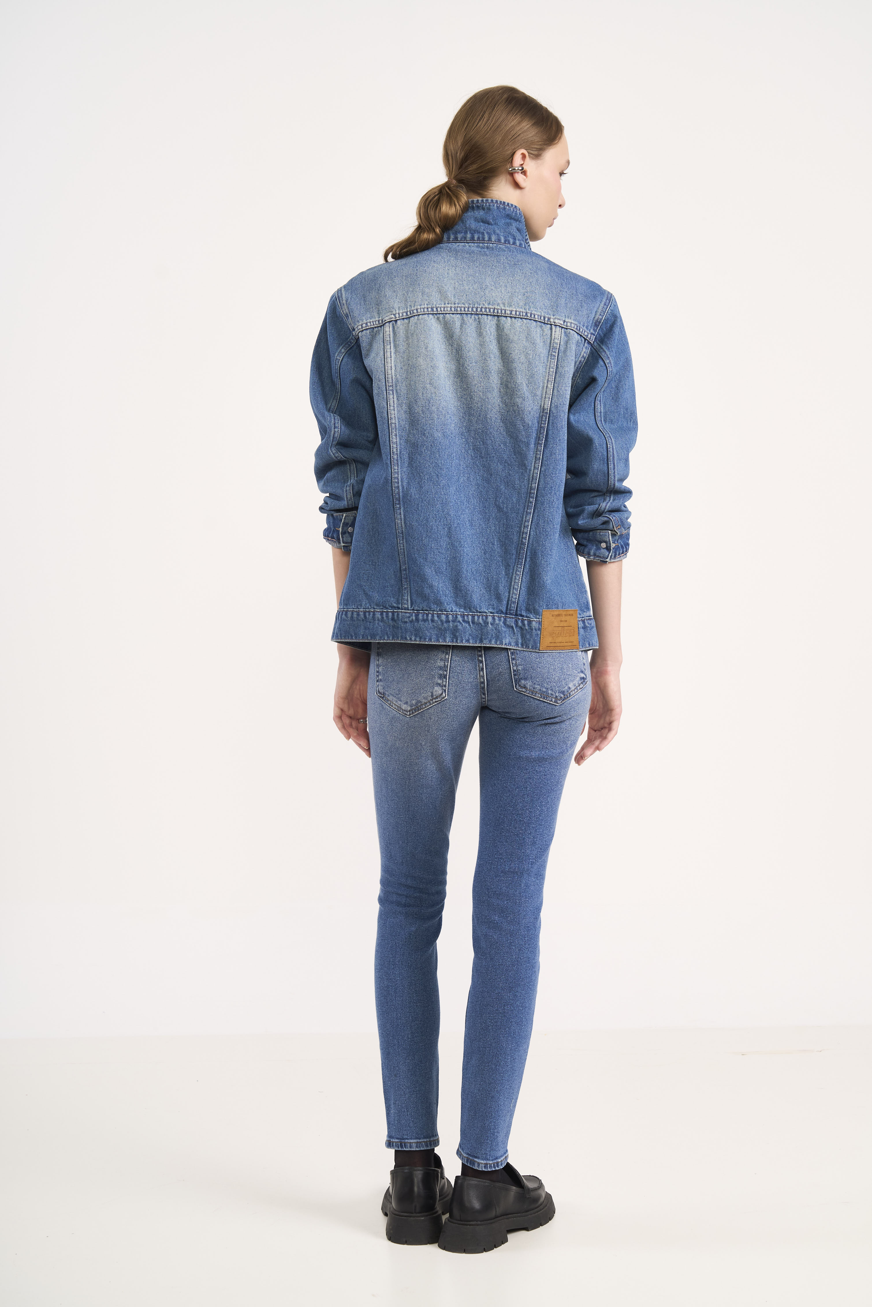 CALÇA JEANS BIA COM CINTO 40 INDIGO