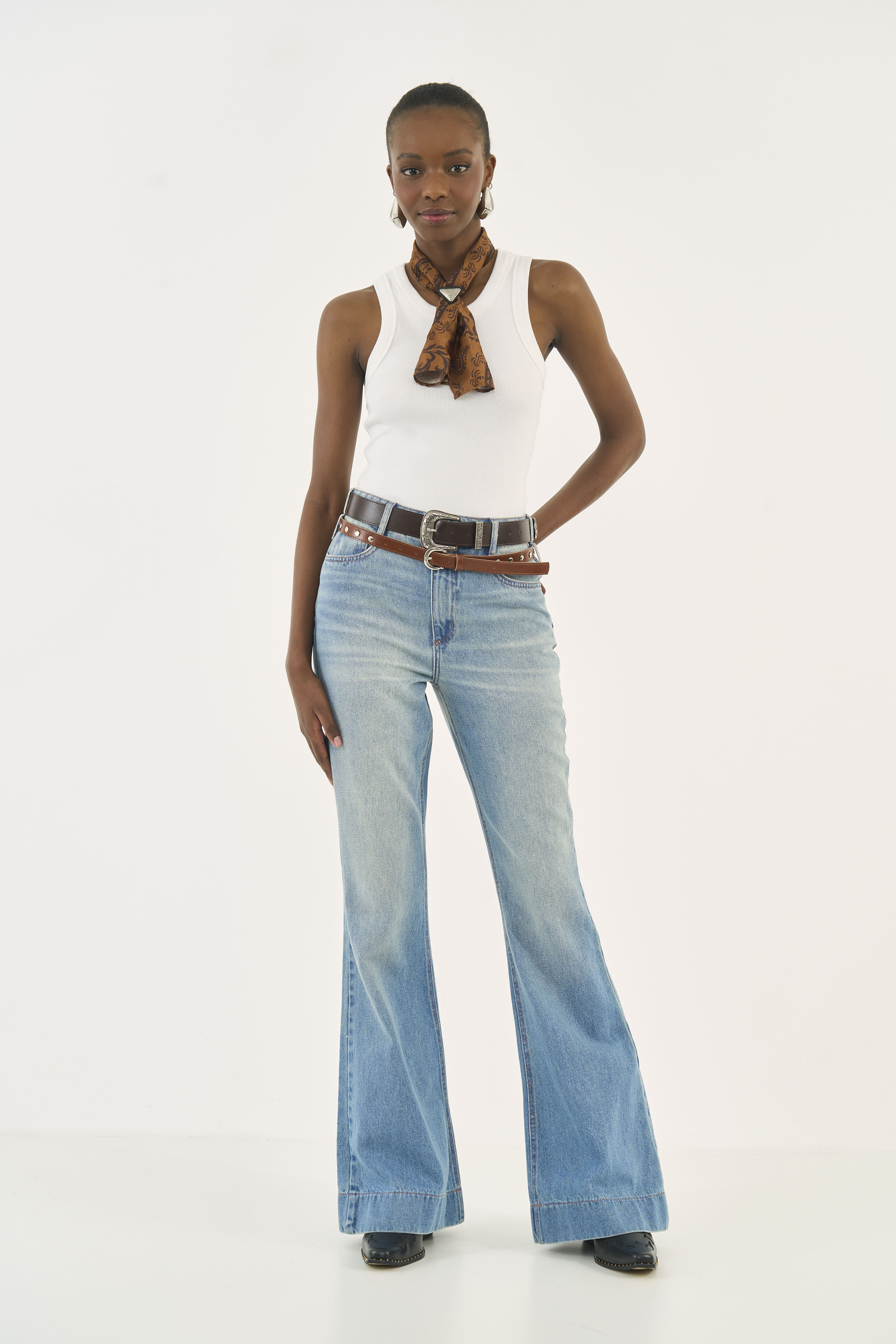 CALÇA JEANS ROMA FLARE COM CINTOS 42 INDIGO